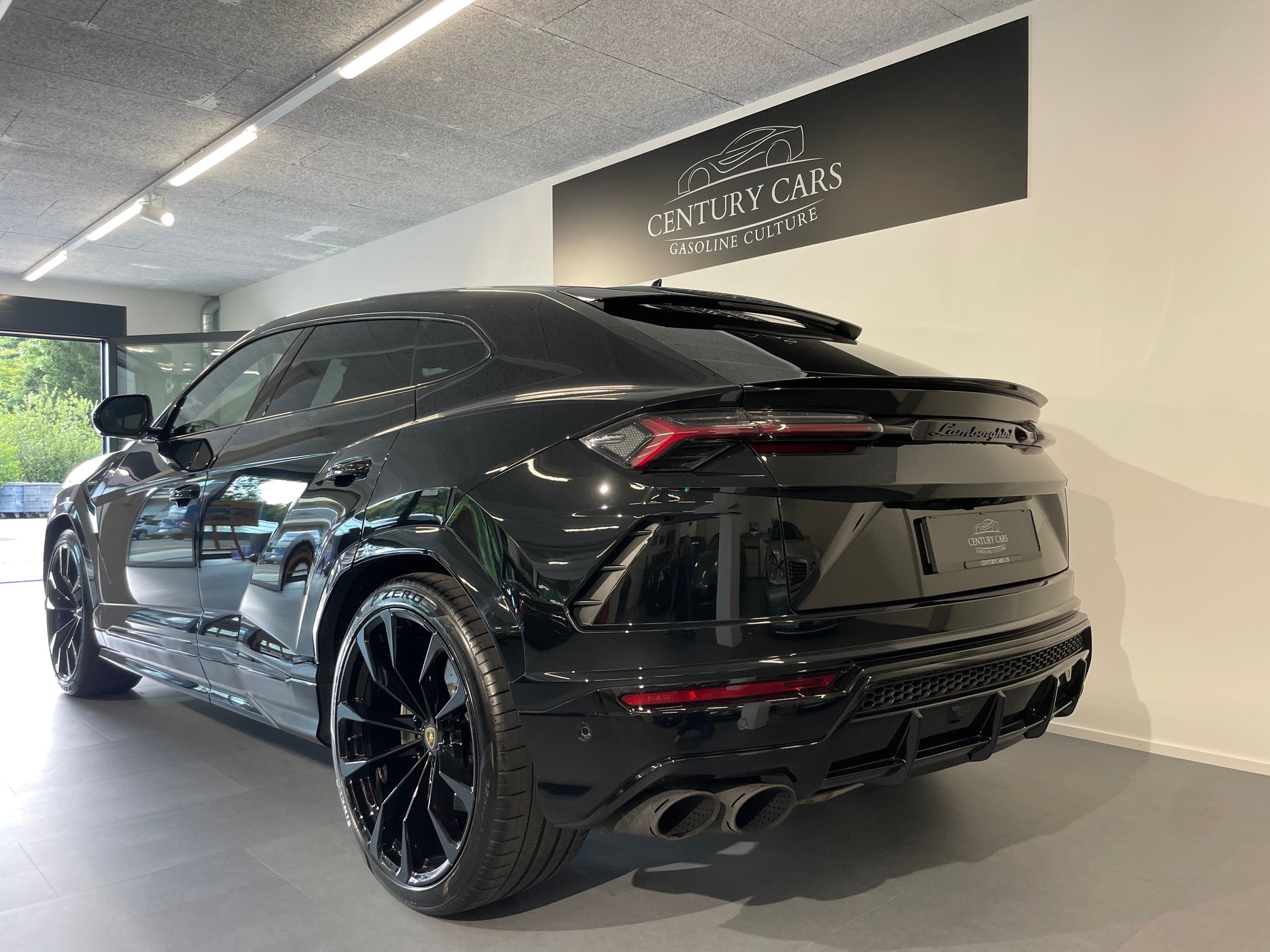LAMBORGHINI Urus E-Gear-image-10