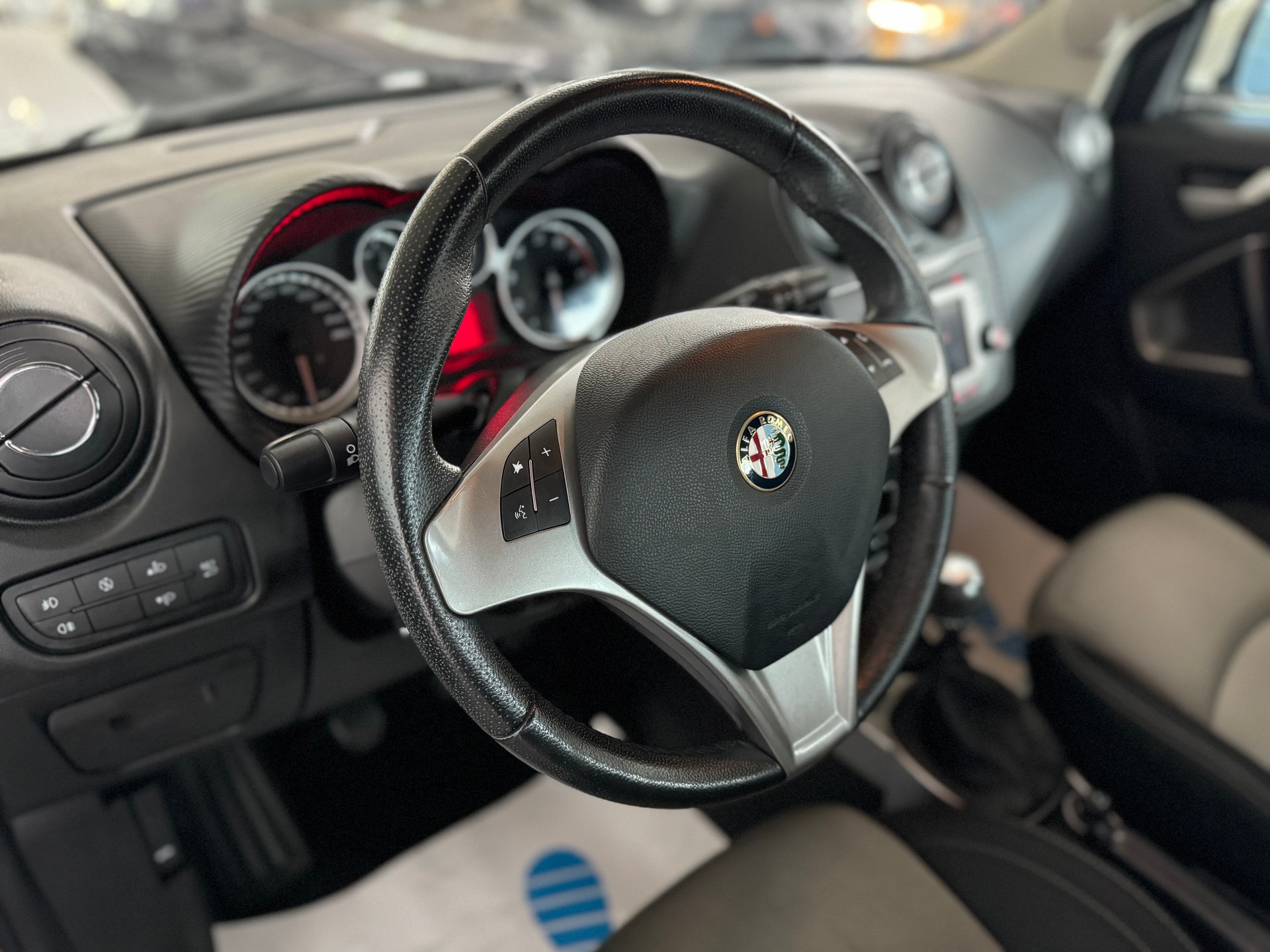 ALFA ROMEO MiTo 0.9 TwinAir Turbo Distinctive-image-9