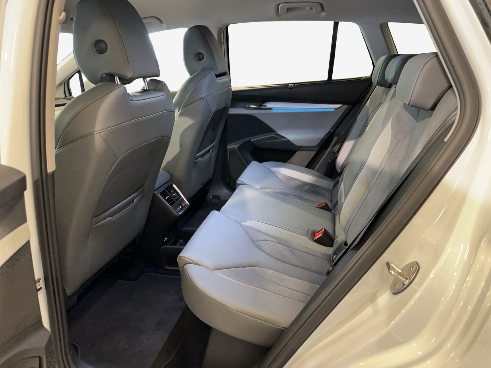 SKODA Enyaq iV 80x-image-11
