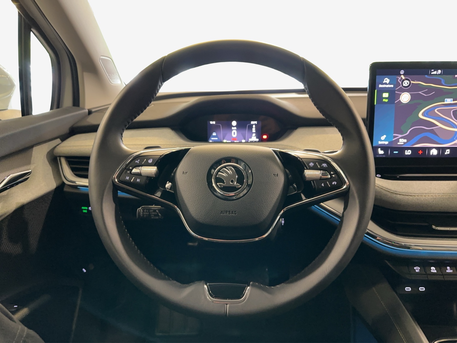 SKODA Enyaq iV 80x-image-9