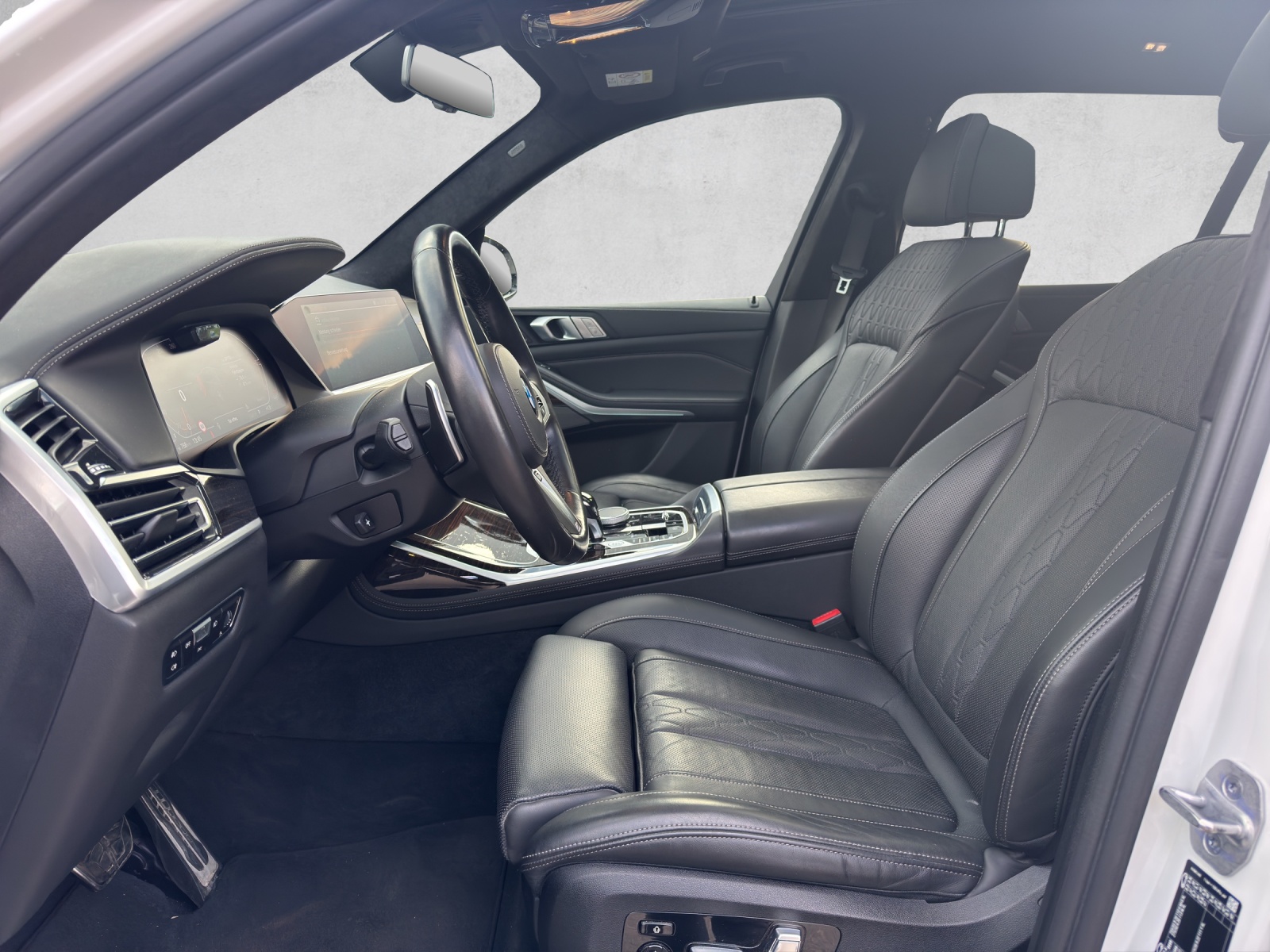 BMW X7 xDrive 48V 40d Steptronic-image-9