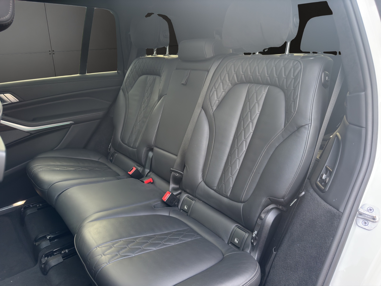 BMW X7 xDrive 48V 40d Steptronic-image-10