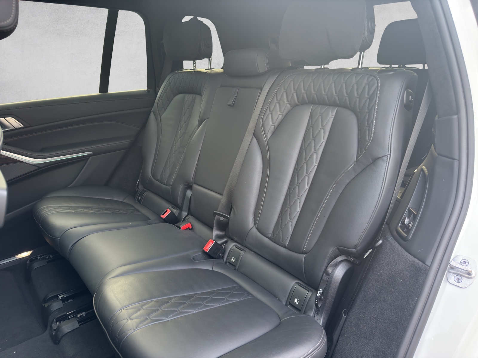 BMW X7 xDrive 48V 40d Steptronic-image-11