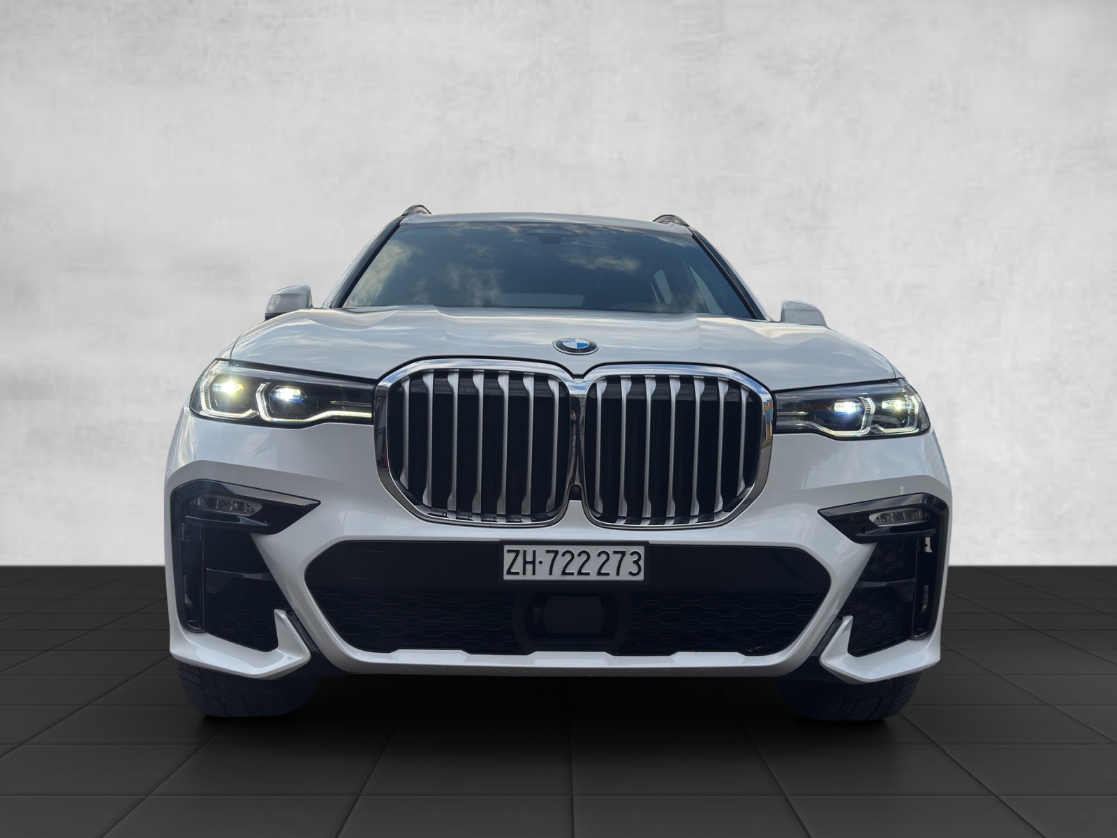 BMW X7 xDrive 48V 40d Steptronic-showroom-element-1
