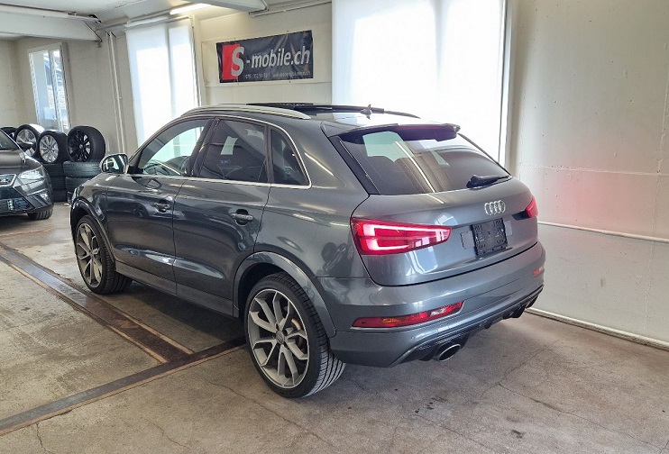 AUDI RS Q3 2.5 TFSI quattro S-tronic-image-2