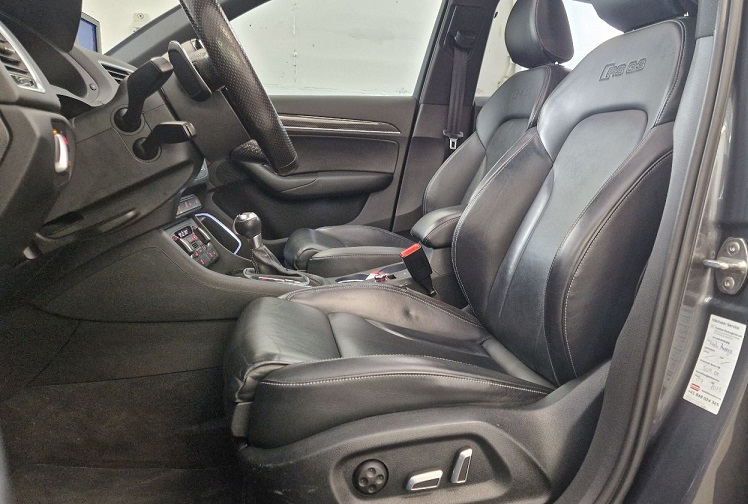 AUDI RS Q3 2.5 TFSI quattro S-tronic-image-7
