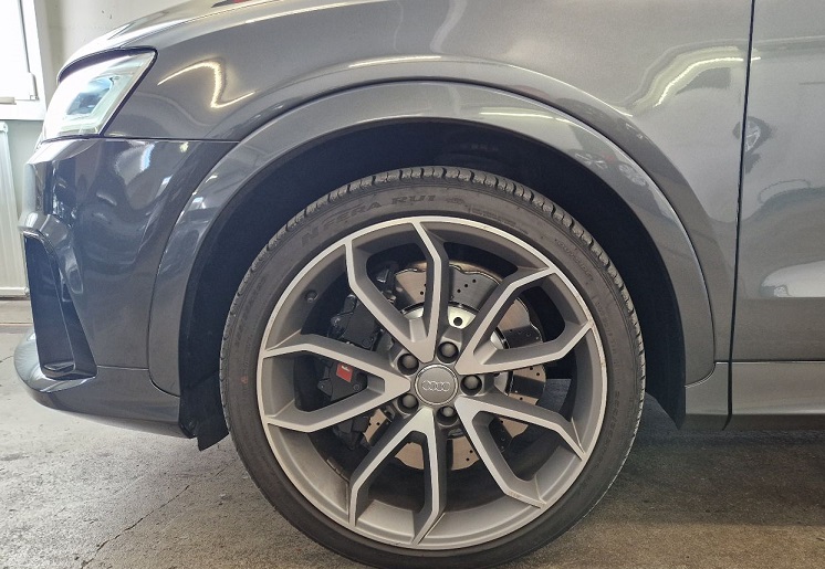 AUDI RS Q3 2.5 TFSI quattro S-tronic-image-5