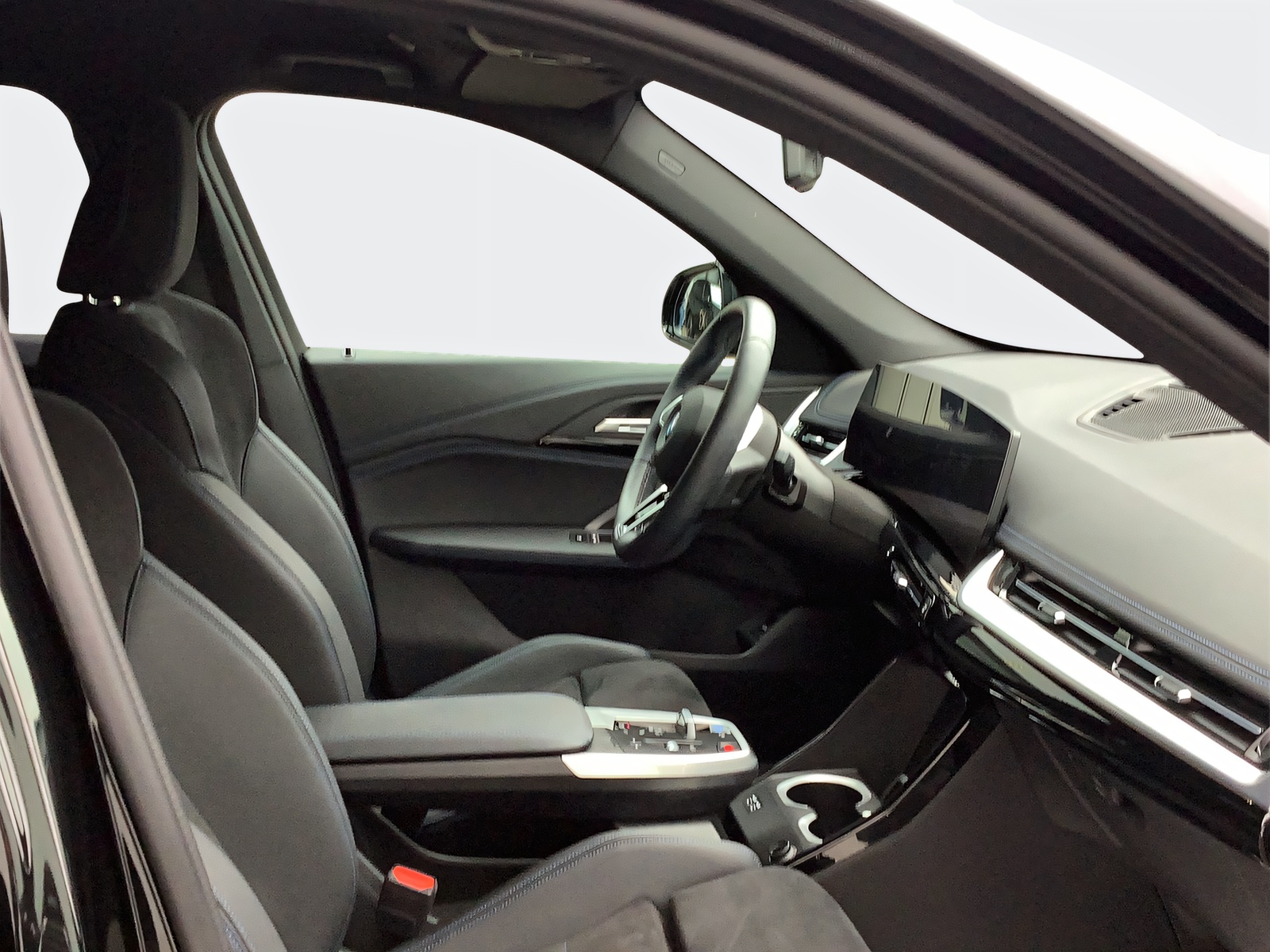 BMW iX1 xDrive 30 M Sport-image-16