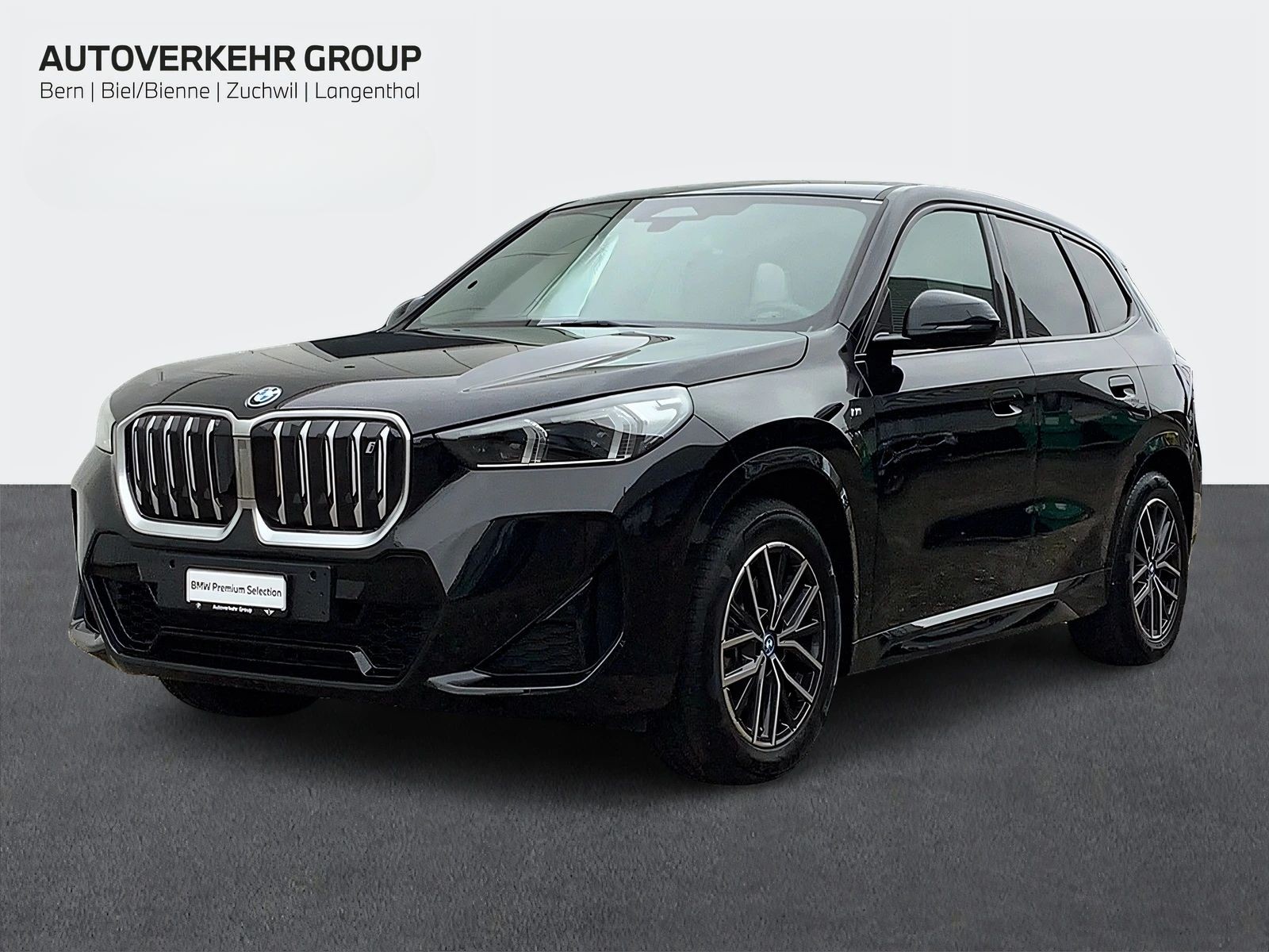 BMW iX1 xDrive 30 M Sport-image-0