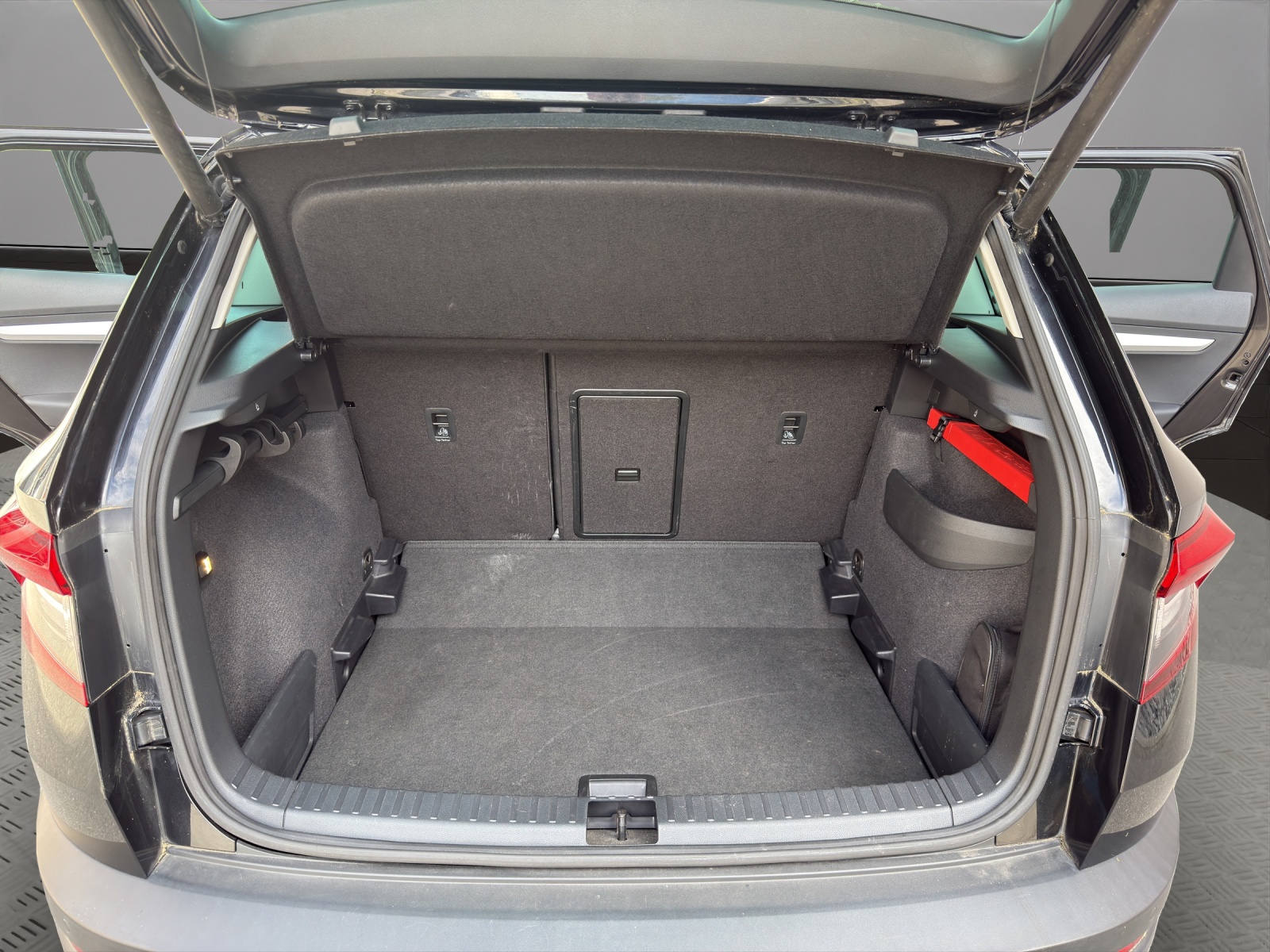 SKODA Karoq 1.6 TDI CR Smile-image-18