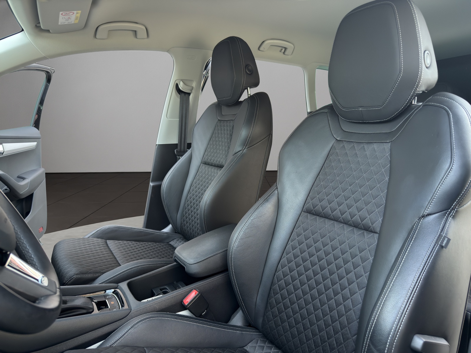 SKODA Karoq 1.6 TDI CR Smile-image-20