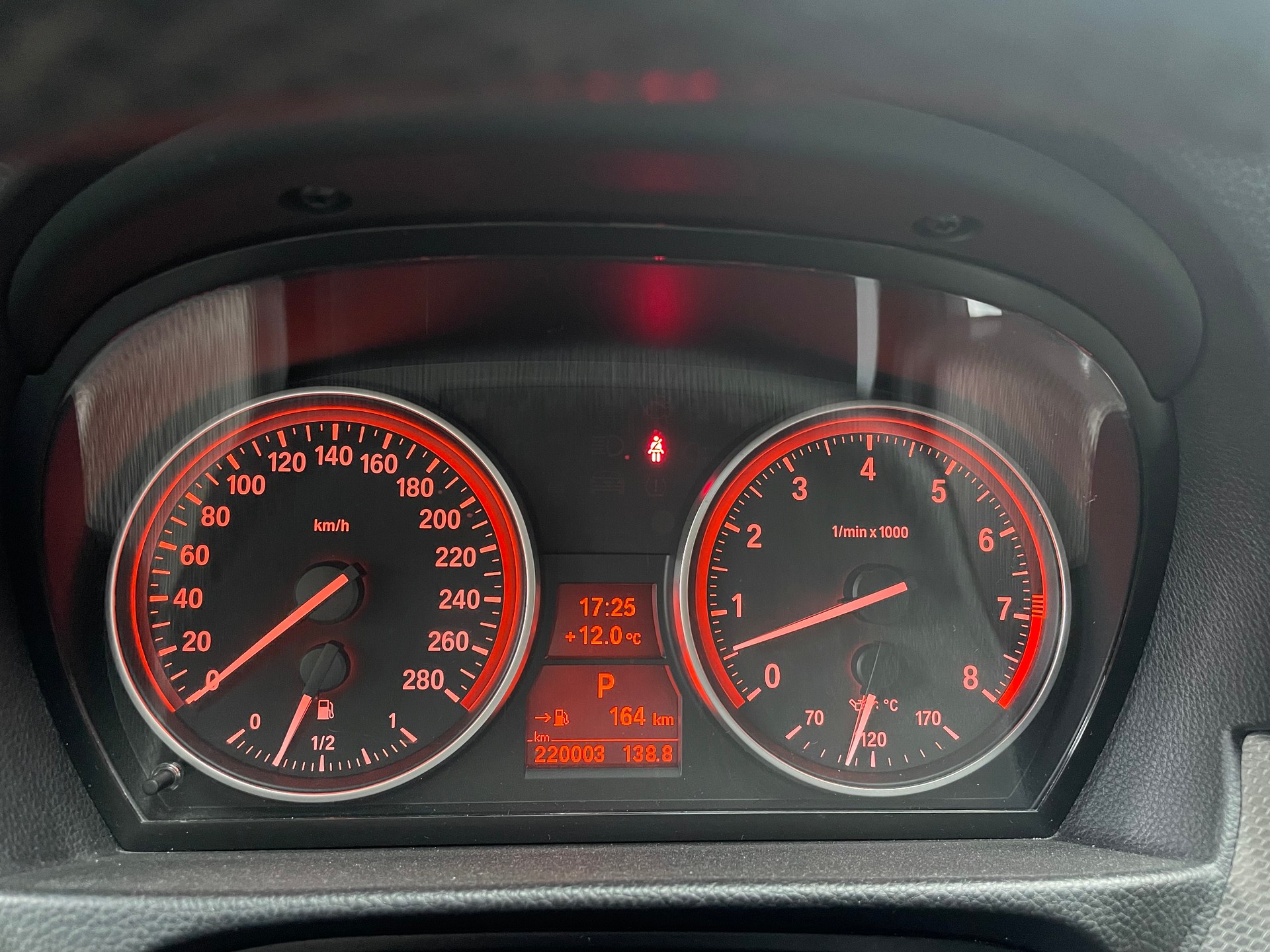 BMW 335i xDrive Coupé Steptronic-image-15