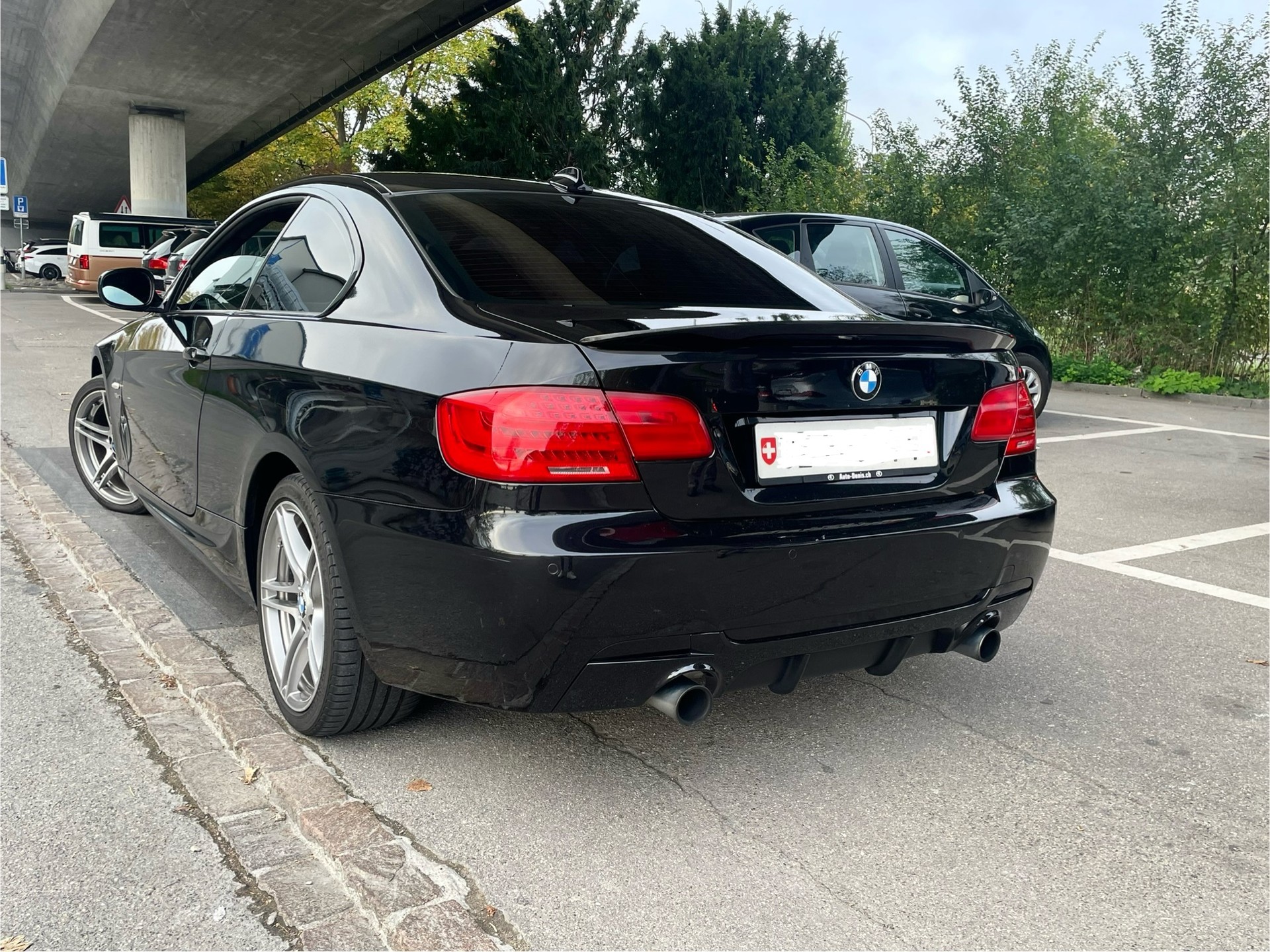 BMW 335i xDrive Coupé Steptronic-image-4