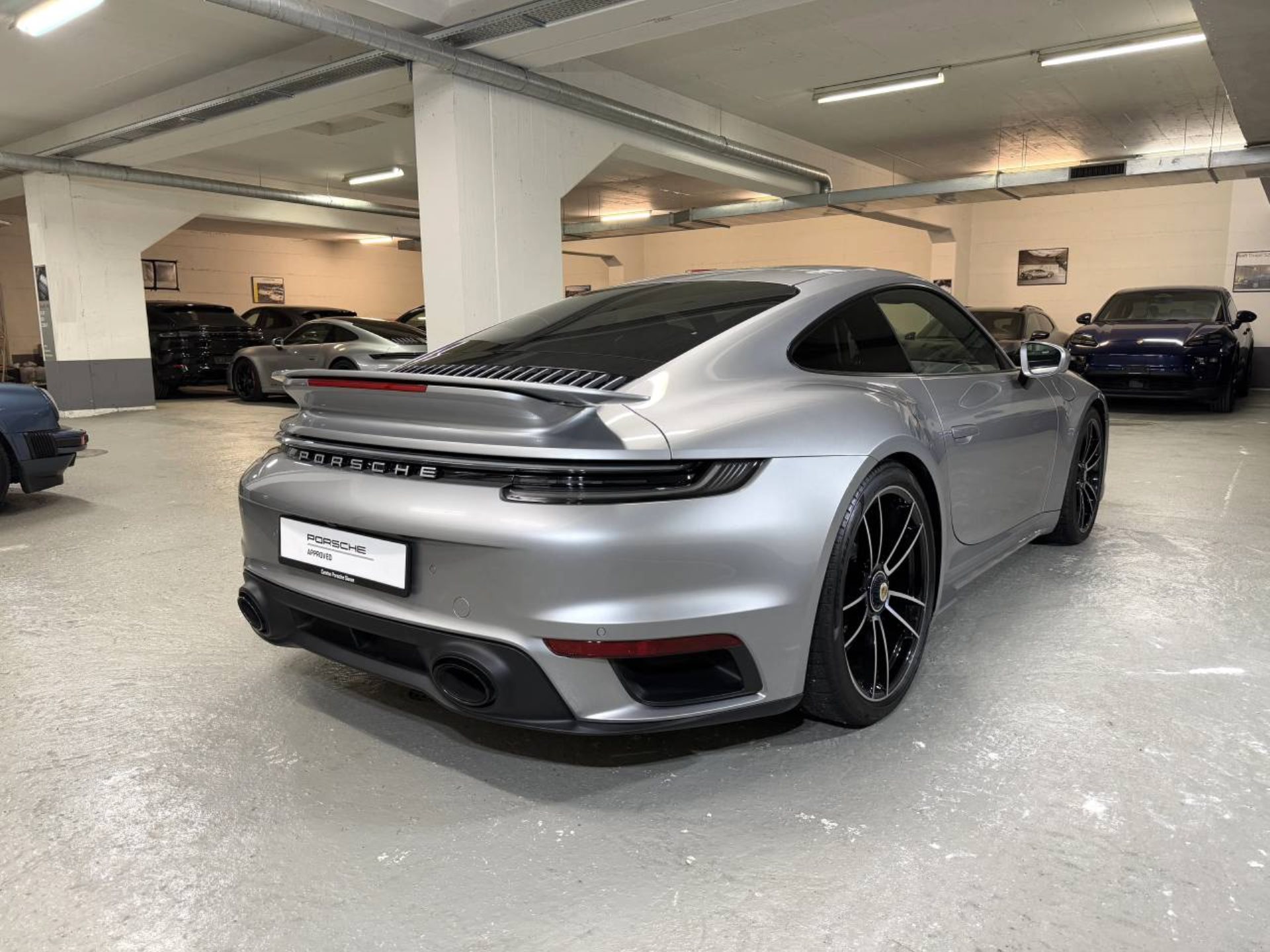 PORSCHE 911 Turbo S (MY23)-image-6