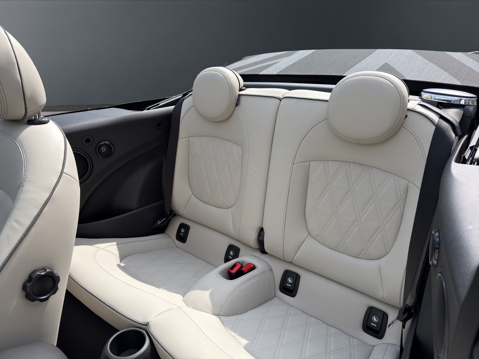 MINI Cabrio F57 2.0i John Cooper Works-image-11