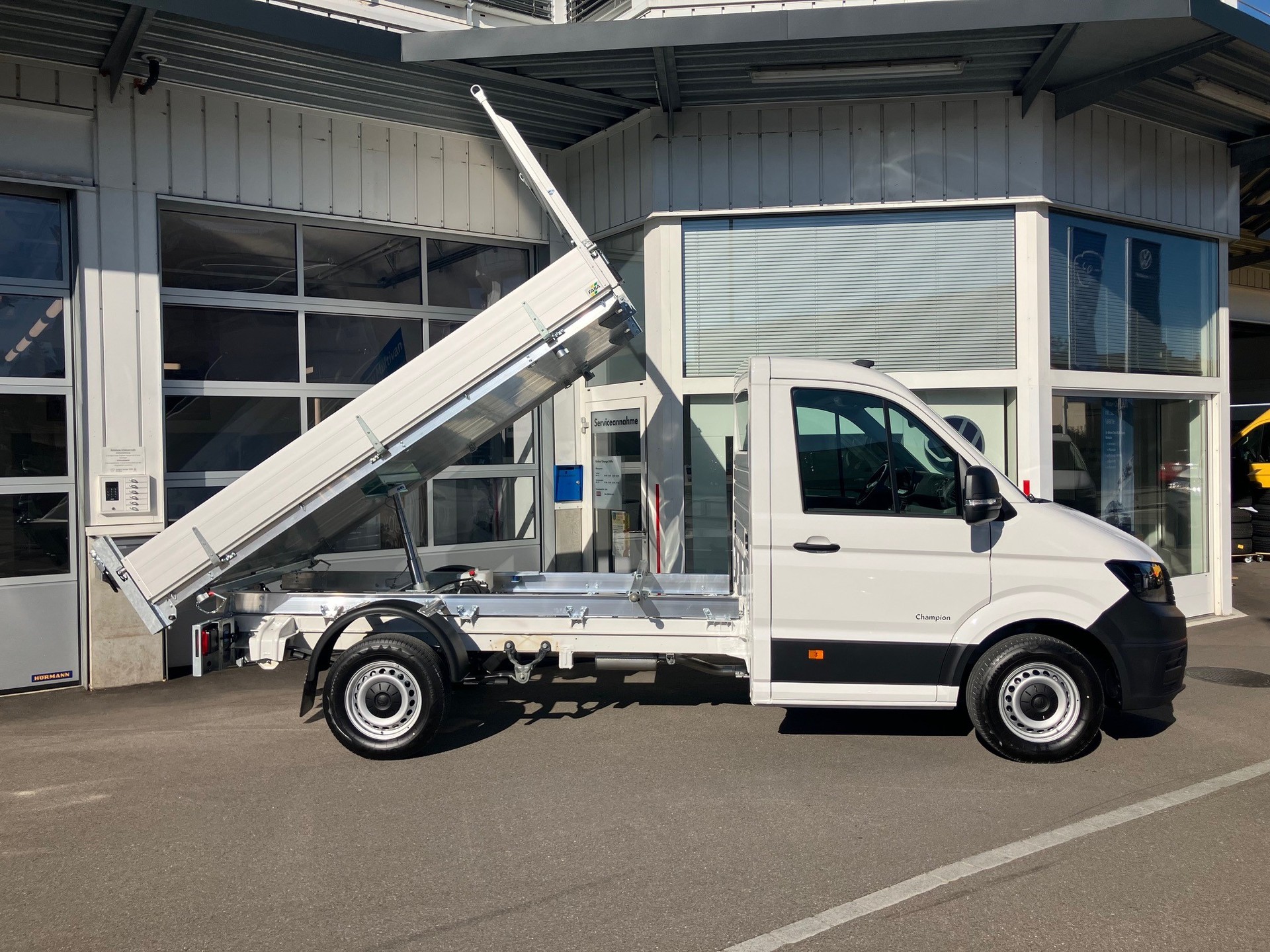 VW Crafter 35 2.0 BiTDI L3 HD A-image-2