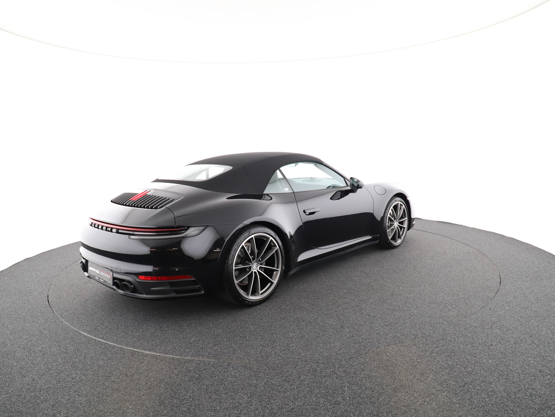 PORSCHE 911 Carrera 4 Cabriolet-image-8