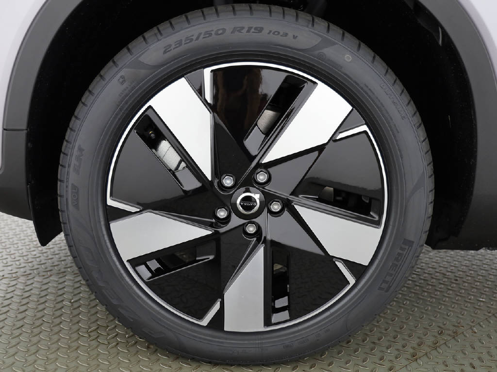 VOLVO EX40 Extended Plus-image-15