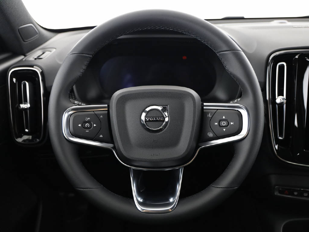 VOLVO EX40 Extended Plus-image-10