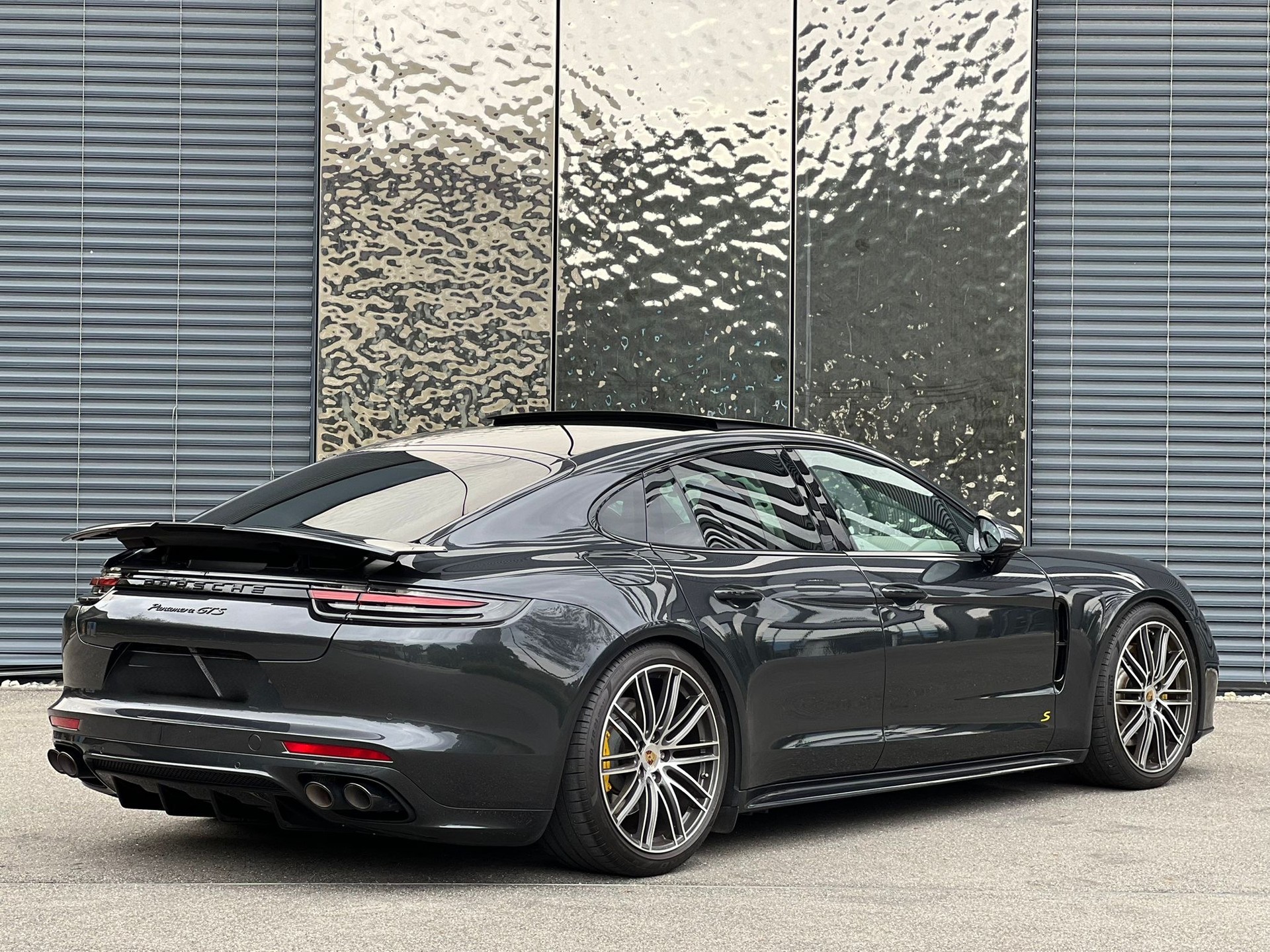 PORSCHE Panamera GTS PDK-image-8
