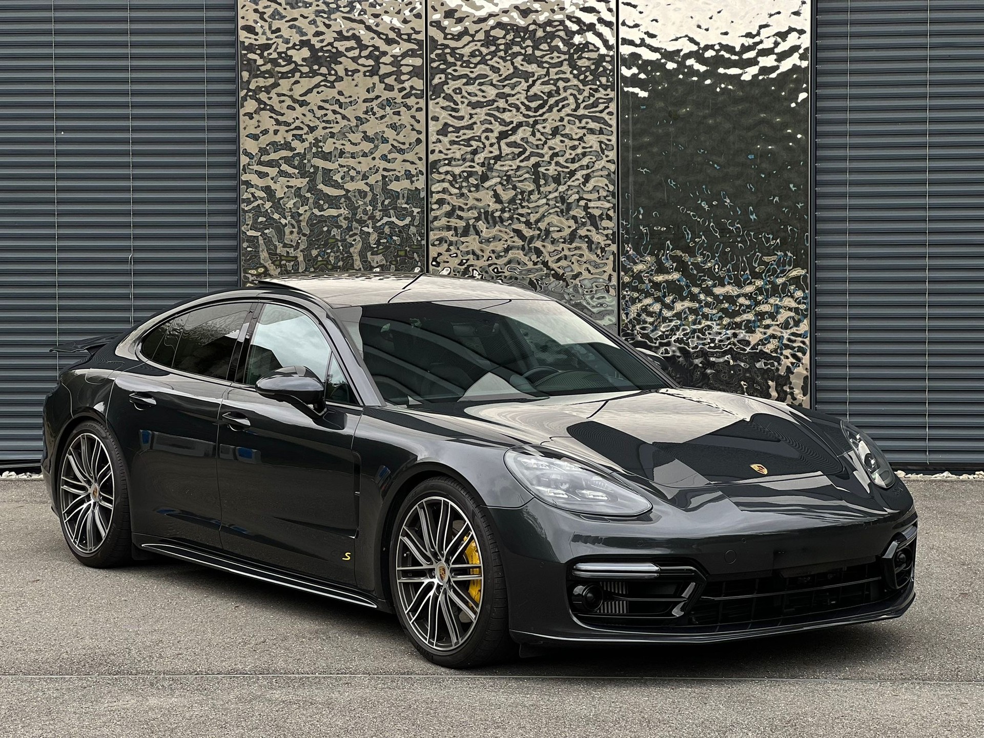 PORSCHE Panamera GTS PDK-image-0