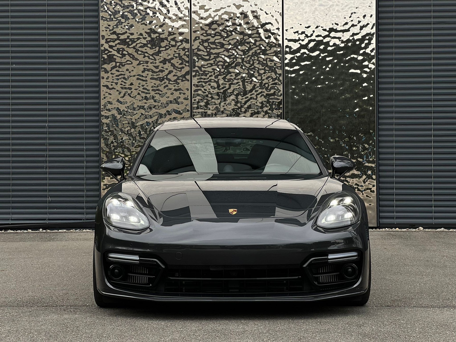 PORSCHE Panamera GTS PDK-image-5
