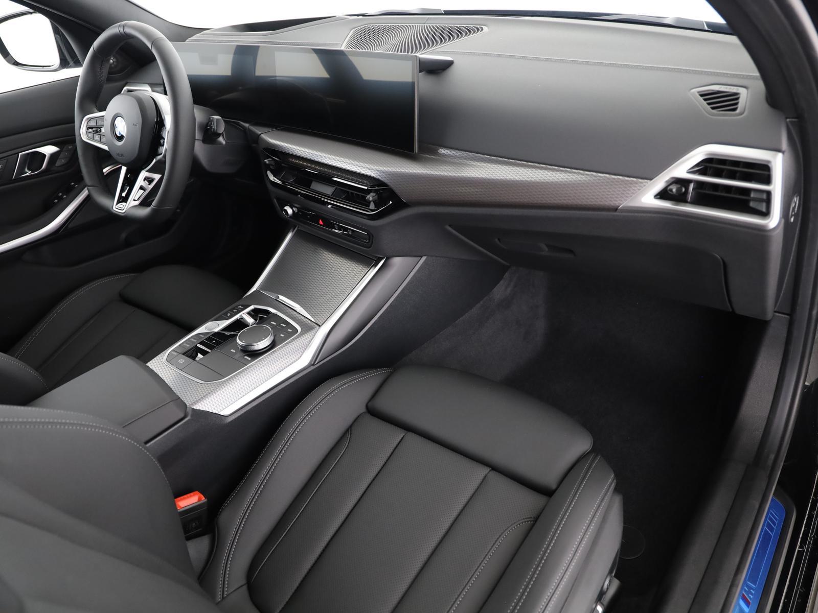 BMW 320d xDrive Touring M Sport-image-11