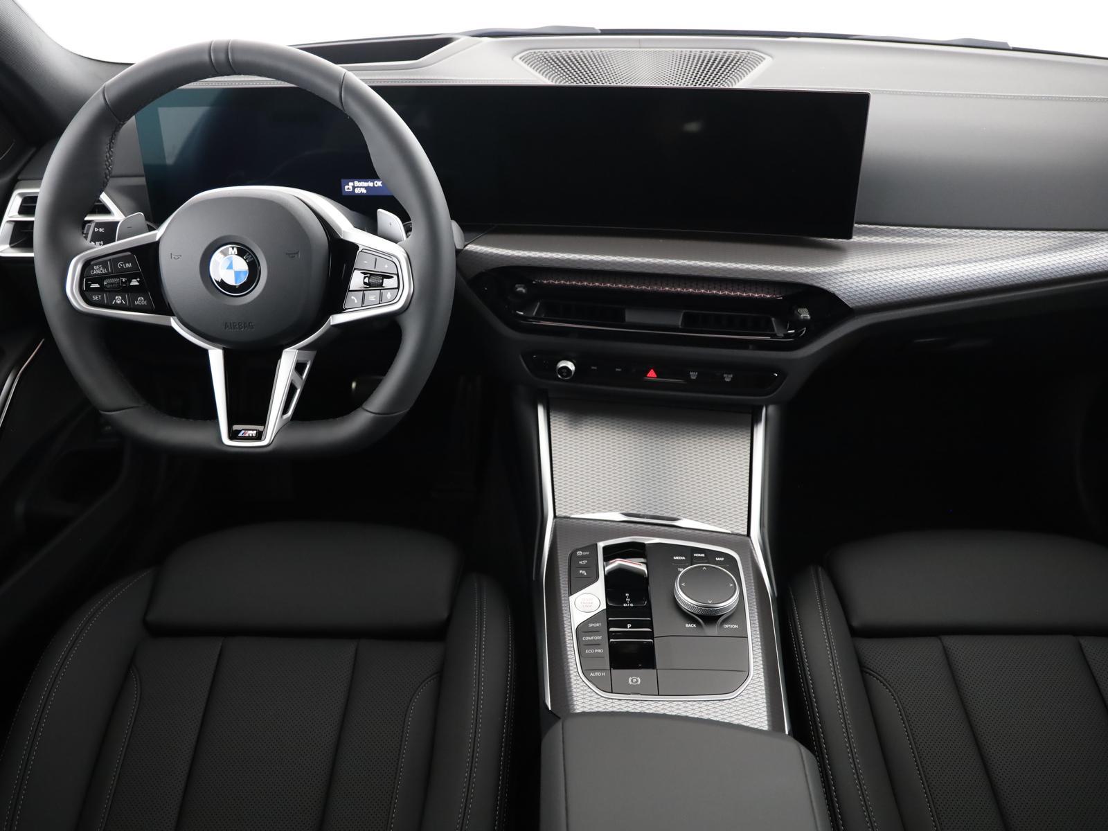 BMW 320d xDrive Touring M Sport-image-16