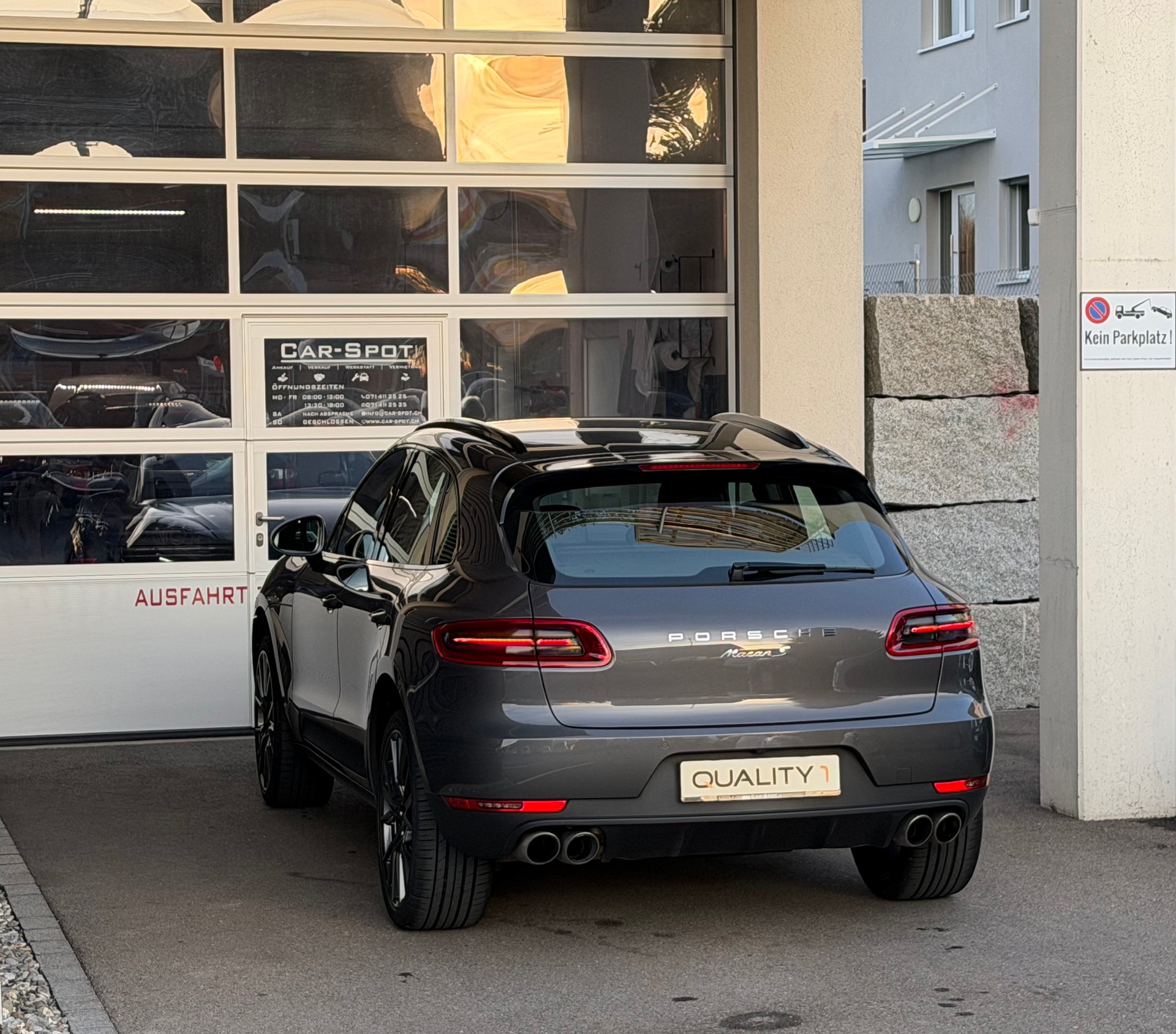 PORSCHE Macan S PDK-image-5