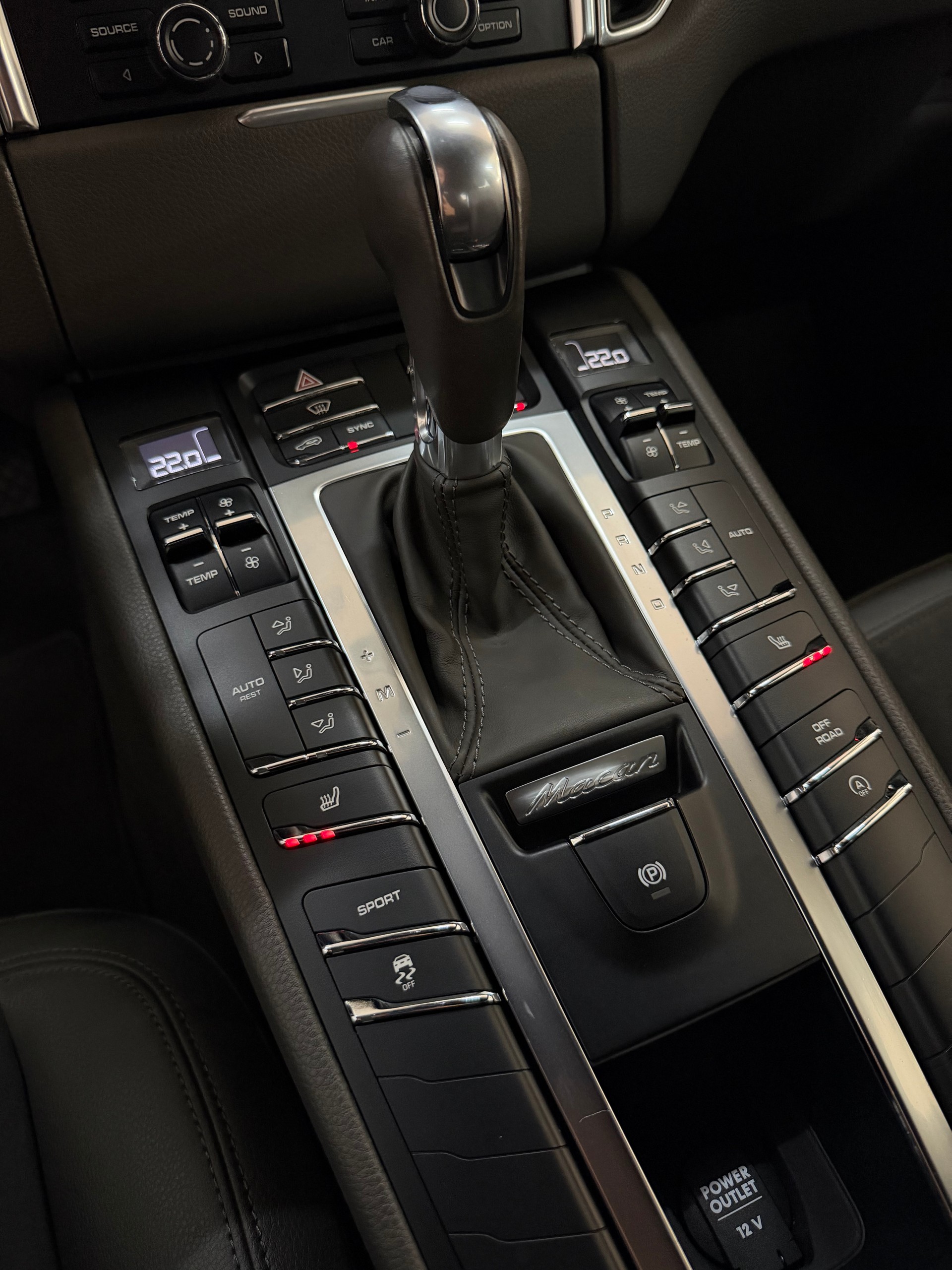 PORSCHE Macan S PDK-image-11