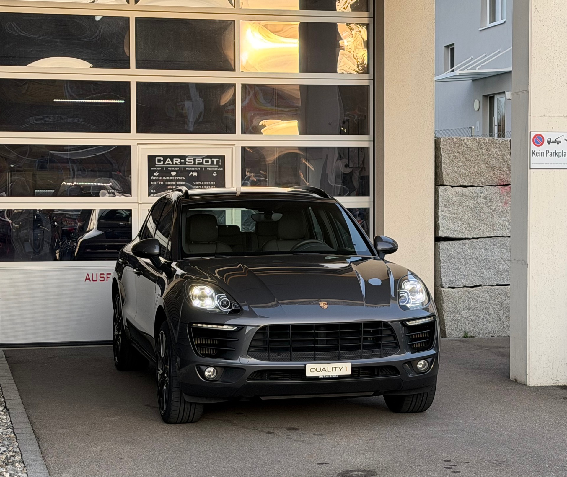PORSCHE Macan S PDK-image-2