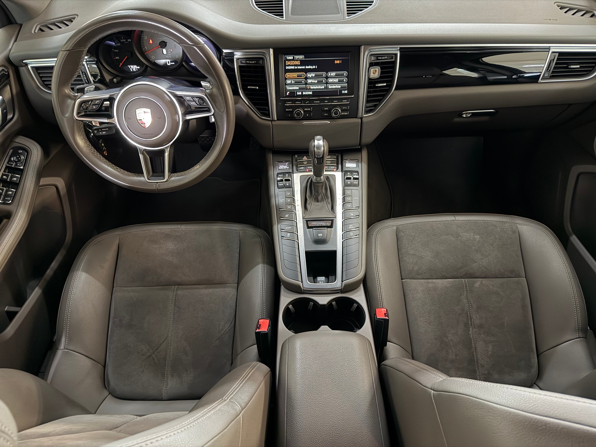 PORSCHE Macan S PDK-image-7