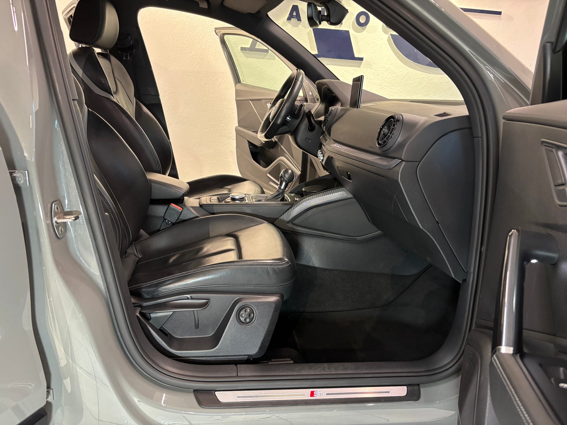 AUDI Q2 2.0 TDI sport quattro S-tronic-image-10