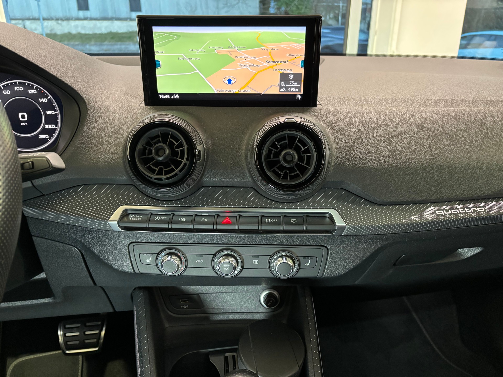AUDI Q2 2.0 TDI sport quattro S-tronic-image-13