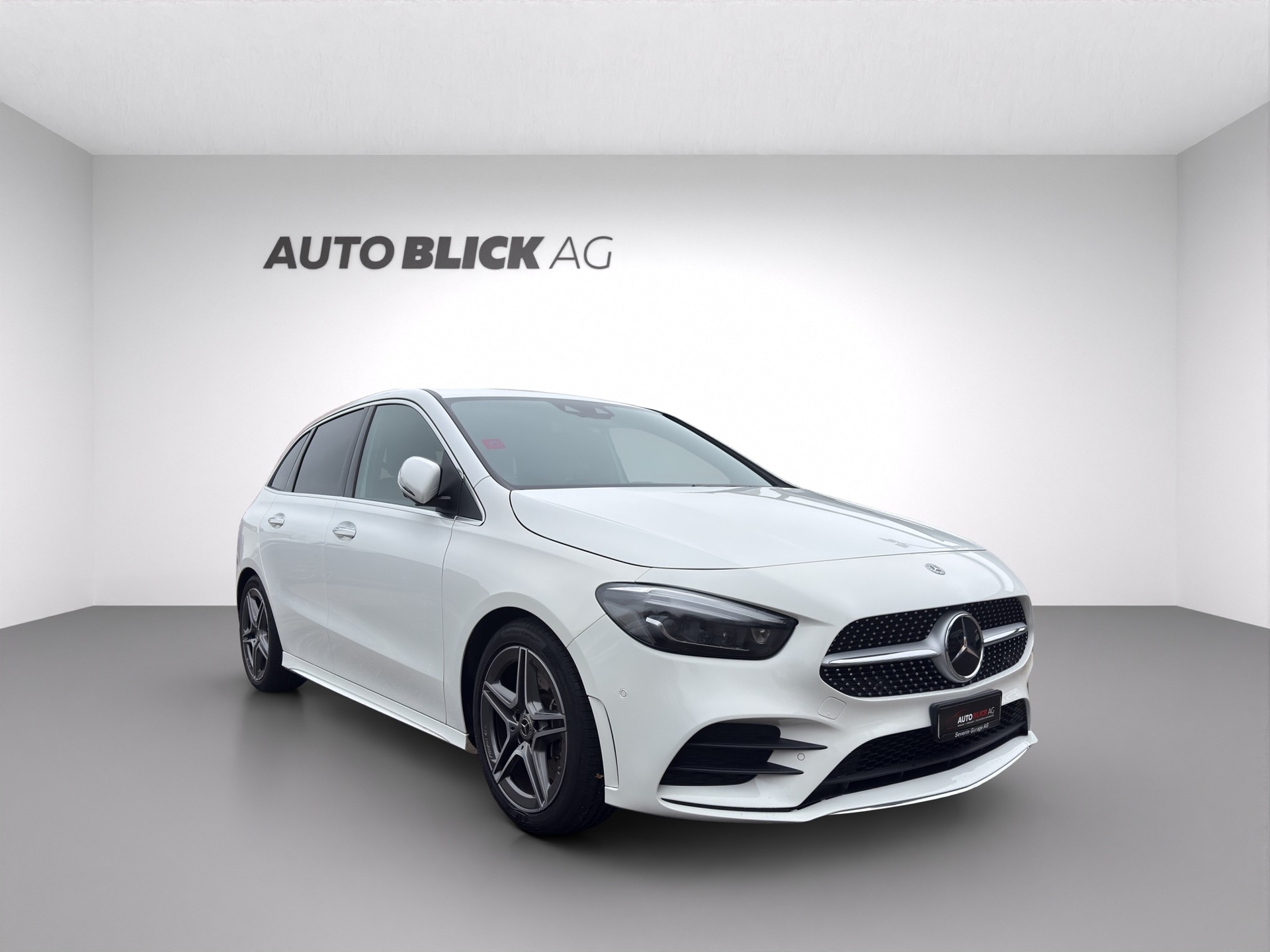 MERCEDES-BENZ B 250 4Matic AMG Line-image-1