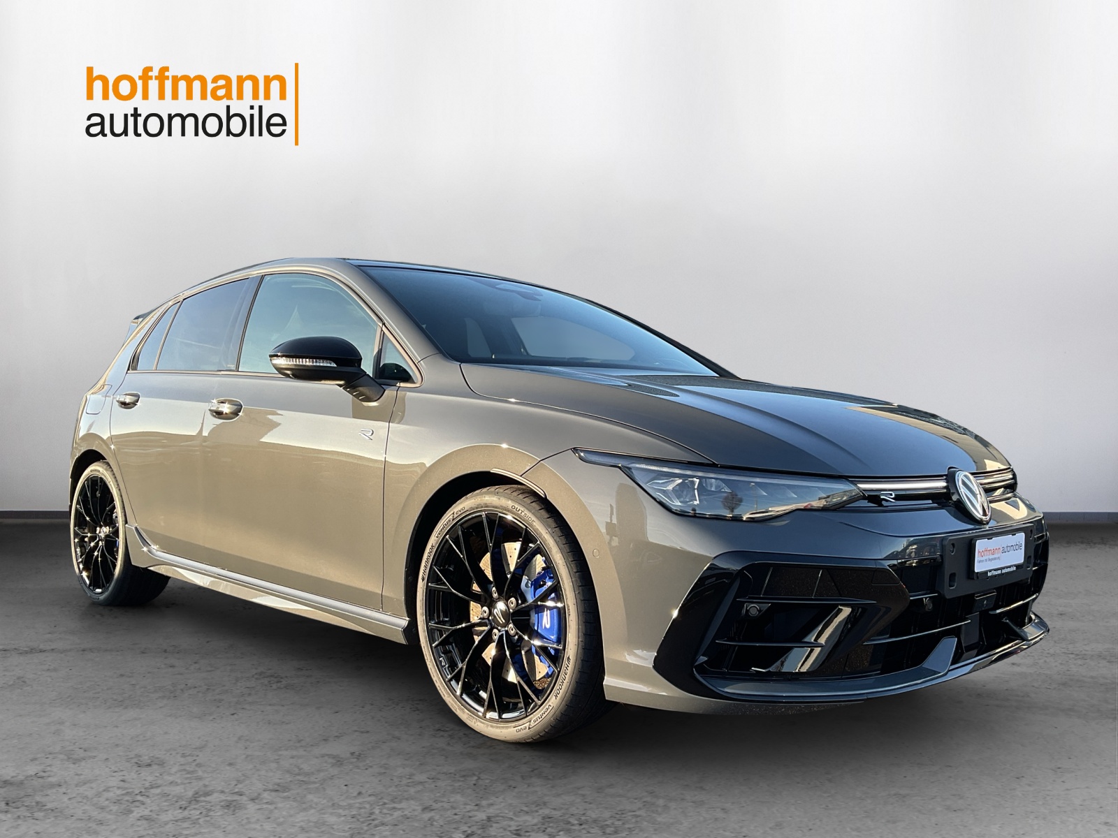 VW Golf 2.0 TSI R DSG 4 Motion-image-2
