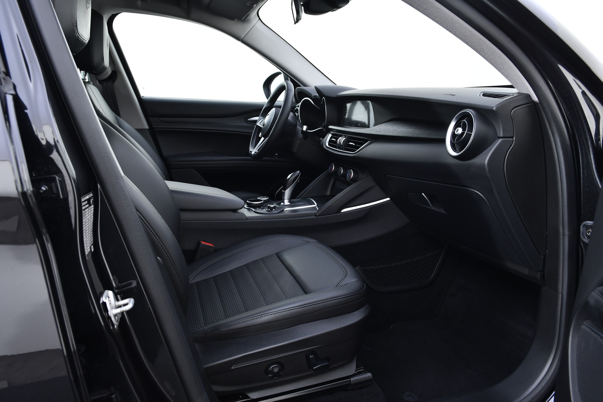 ALFA ROMEO Stelvio 2.0 Super Q4 Automatic-image-14