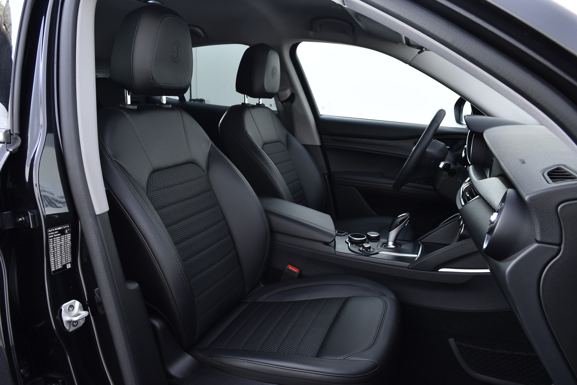ALFA ROMEO Stelvio 2.0 Super Q4 Automatic-image-15