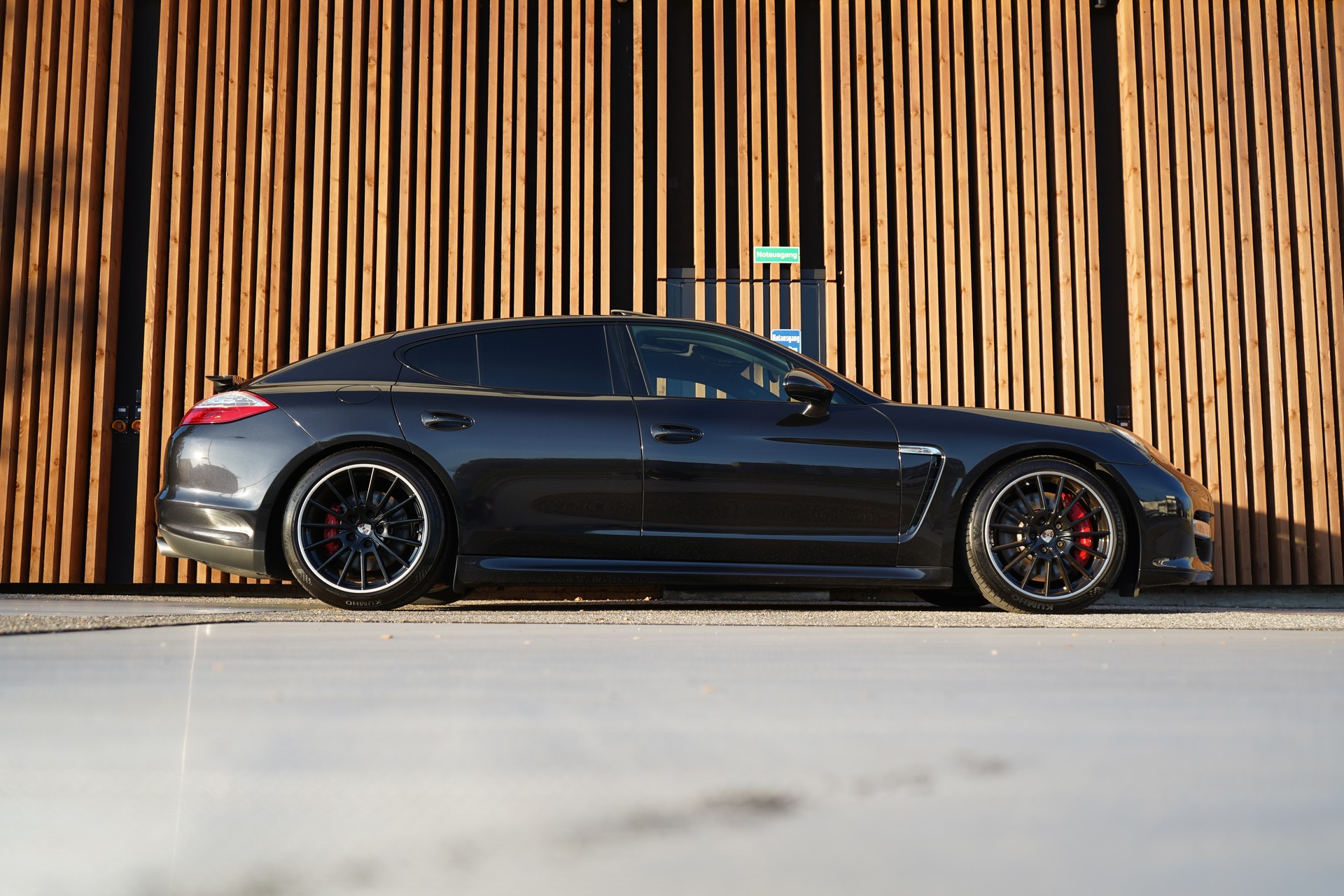 PORSCHE PANAMERA TURBO S BLACK 4.8 PDK l 550 PS-showroom-element-2