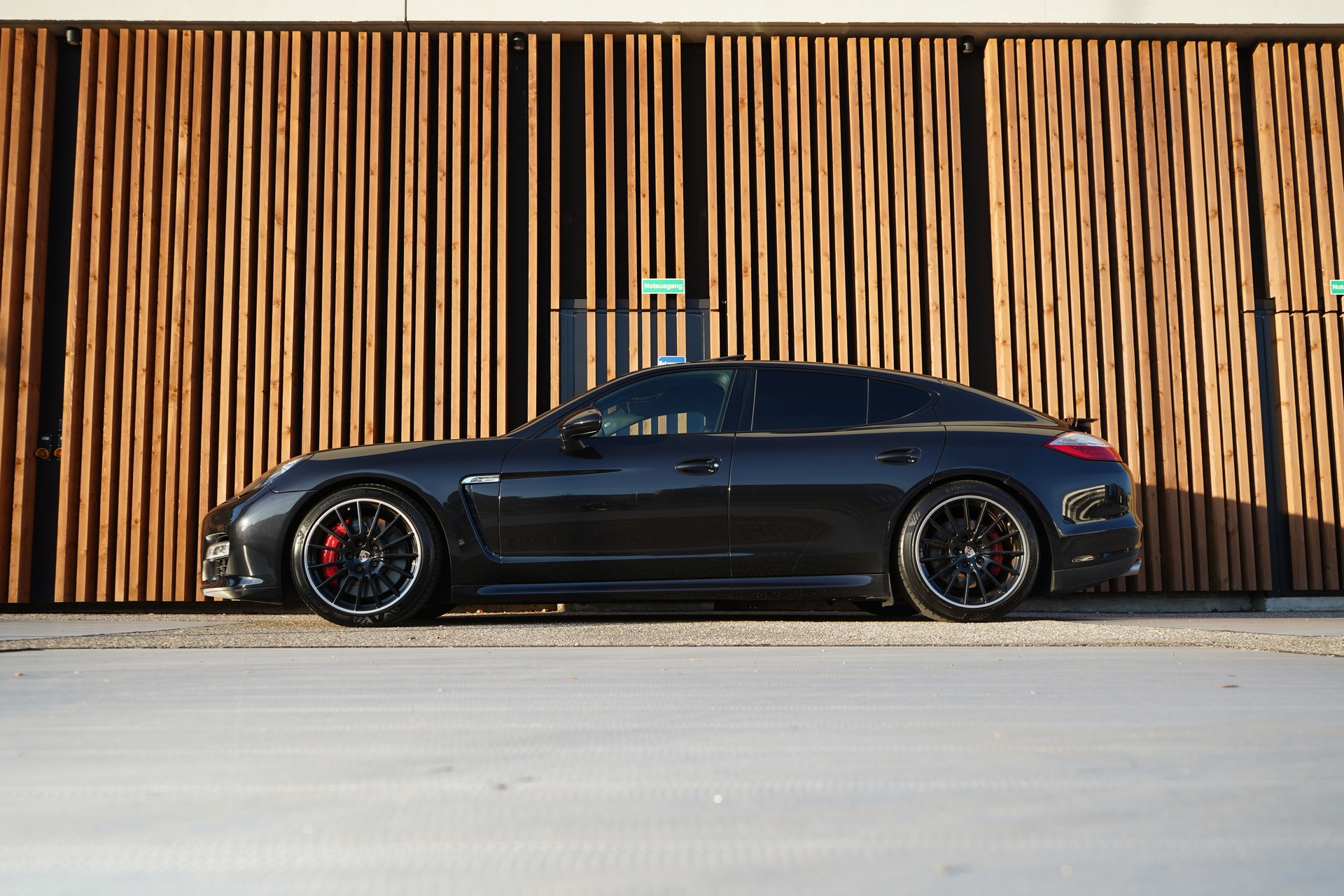 PORSCHE PANAMERA TURBO S BLACK 4.8 PDK l 550 PS-showroom-element-1