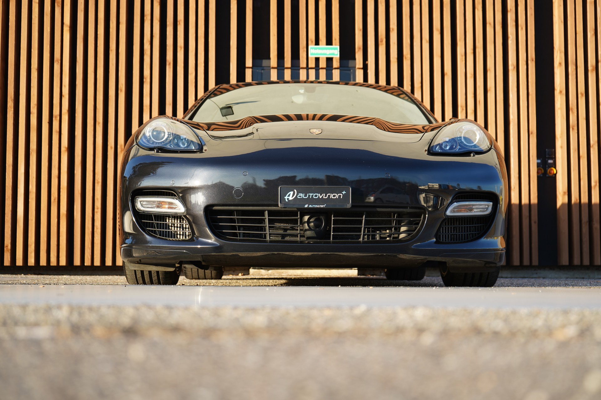 PORSCHE PANAMERA TURBO S BLACK 4.8 PDK l 550 PS-image-13