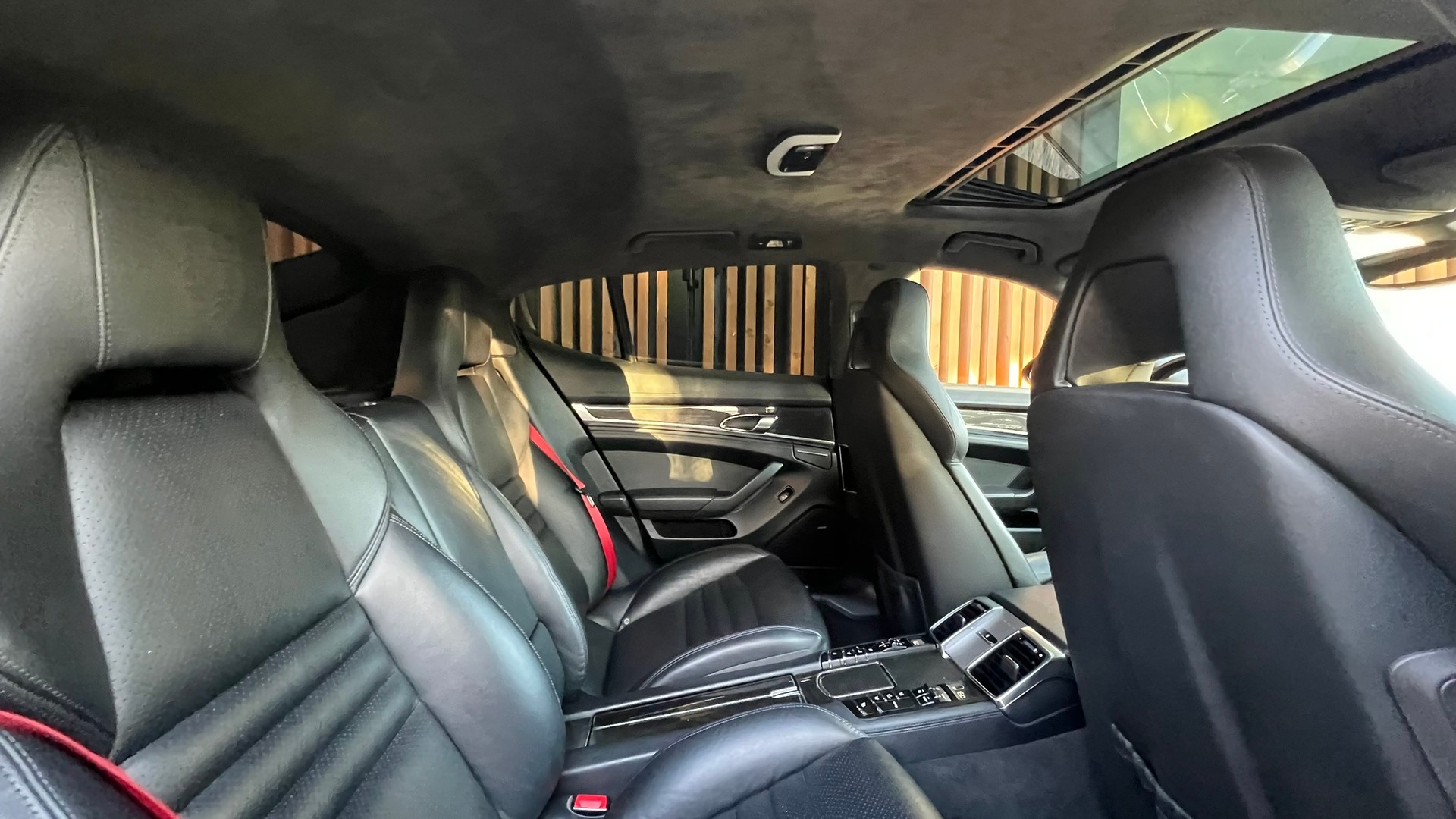 PORSCHE PANAMERA TURBO S BLACK 4.8 PDK l 550 PS-image-27