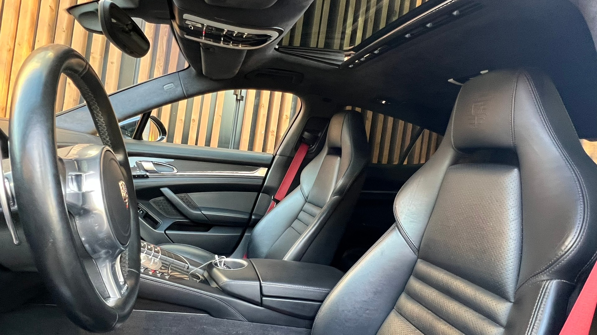 PORSCHE PANAMERA TURBO S BLACK 4.8 PDK l 550 PS-image-23