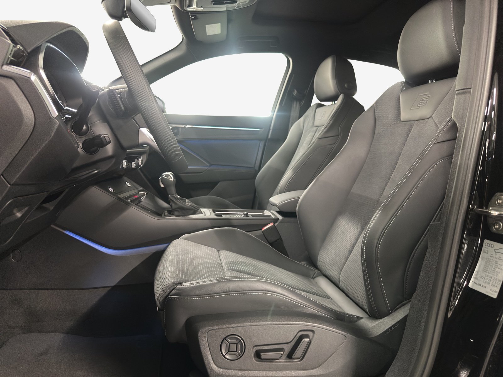 AUDI Q3 Sportback 35 TFSI S line Attraction S-tronic-image-7