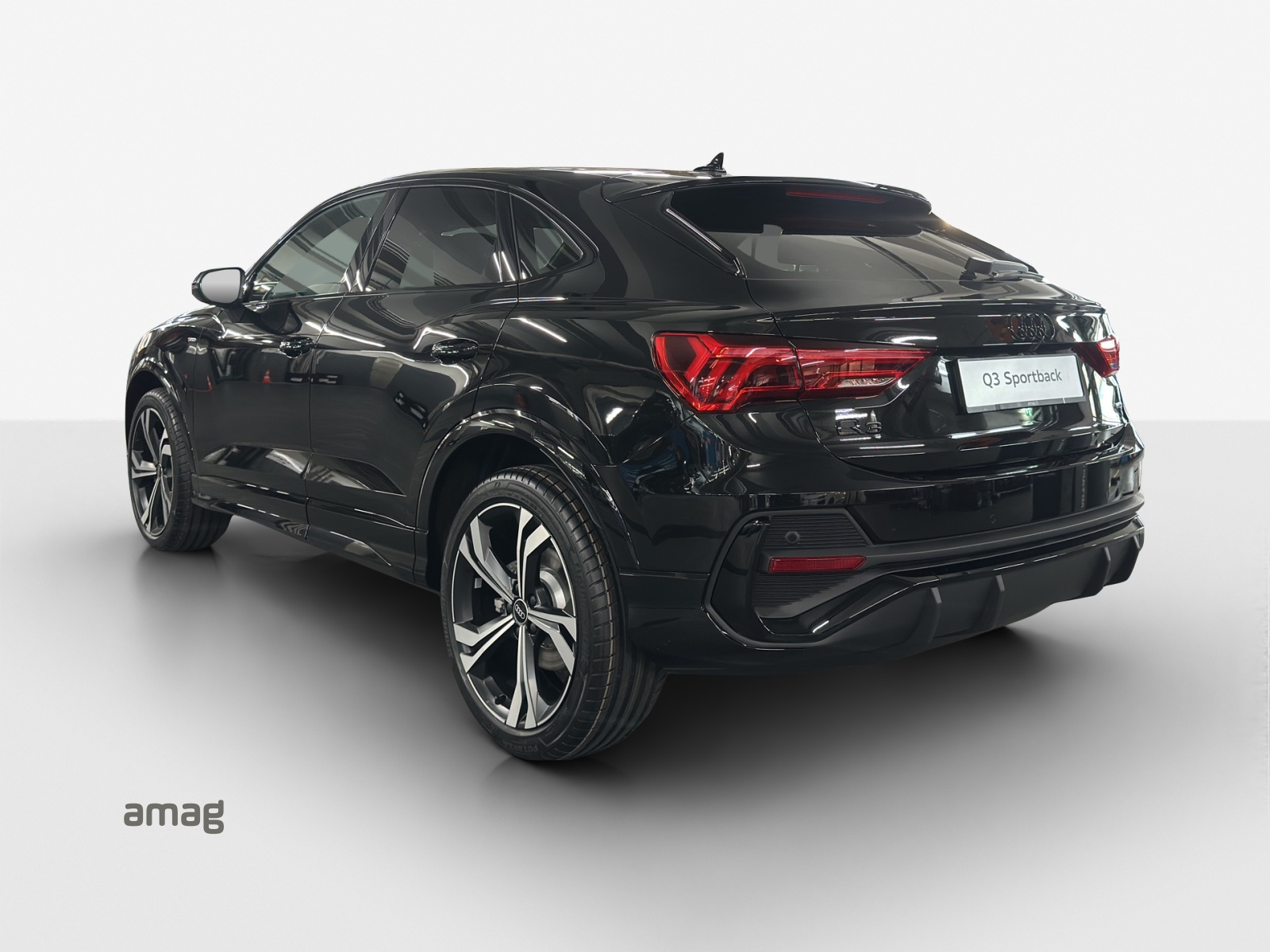 AUDI Q3 Sportback 35 TFSI S line Attraction S-tronic-image-2