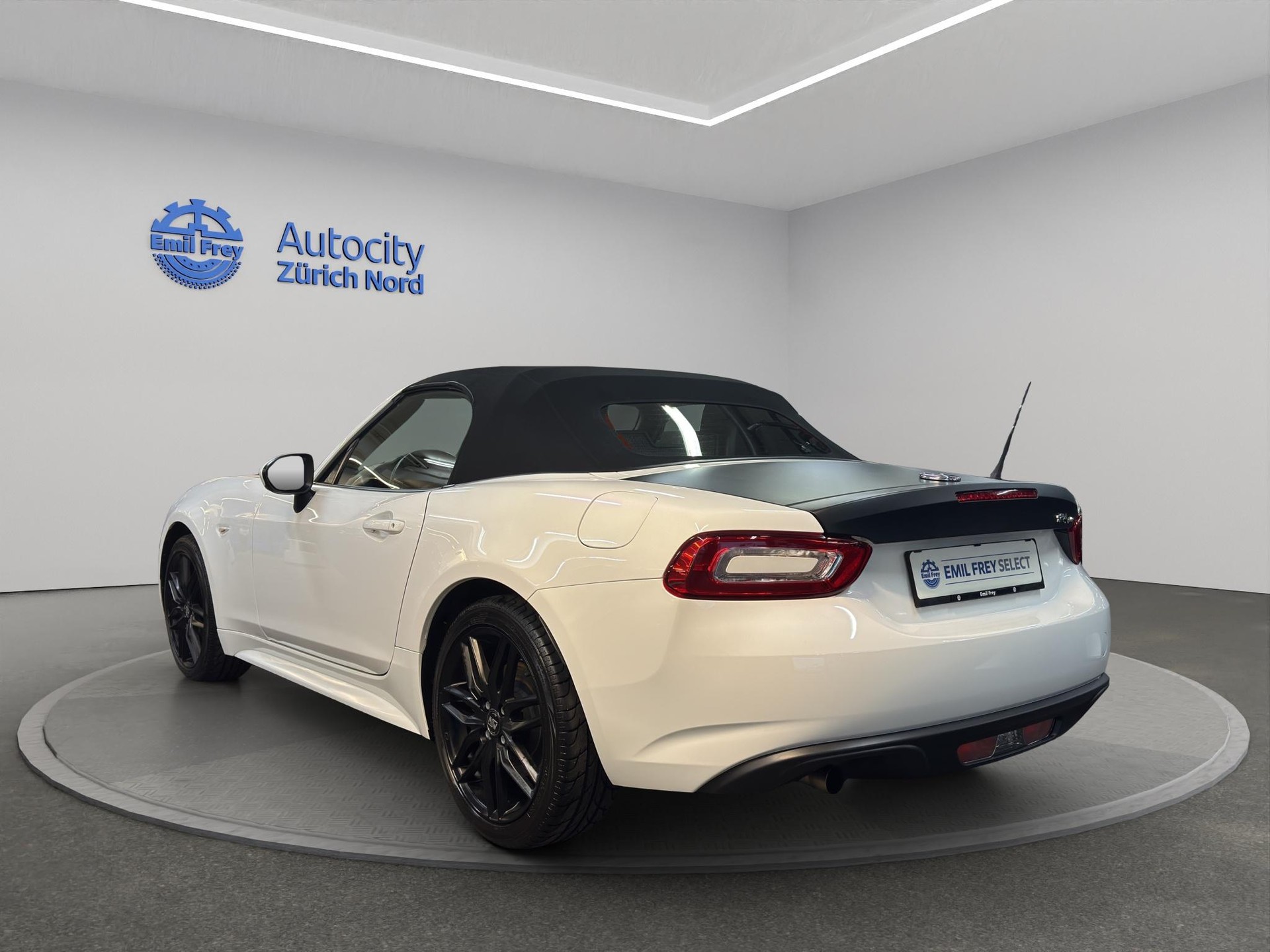 FIAT 124 Spider 1.4 MultiAir-image-2