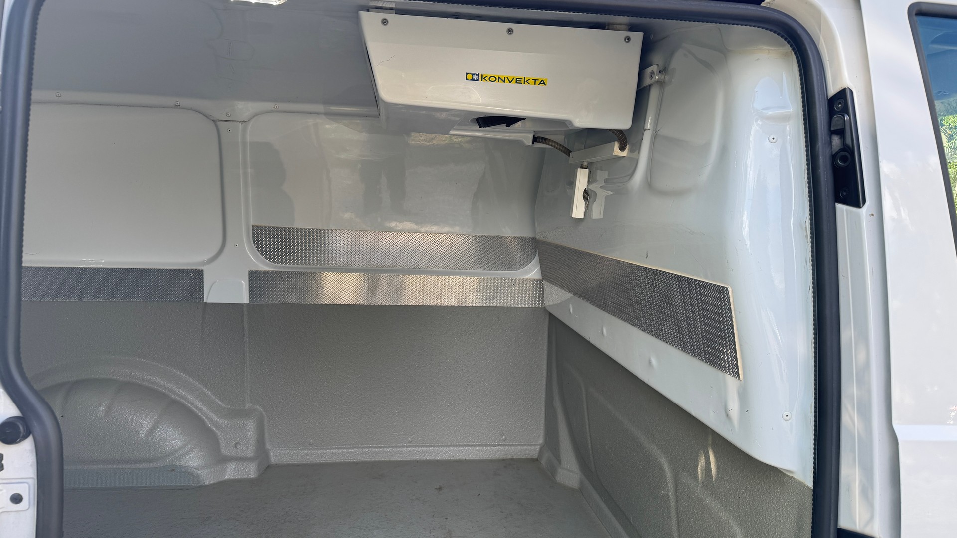 VW T6 2.0 TDI Euro 6-image-13