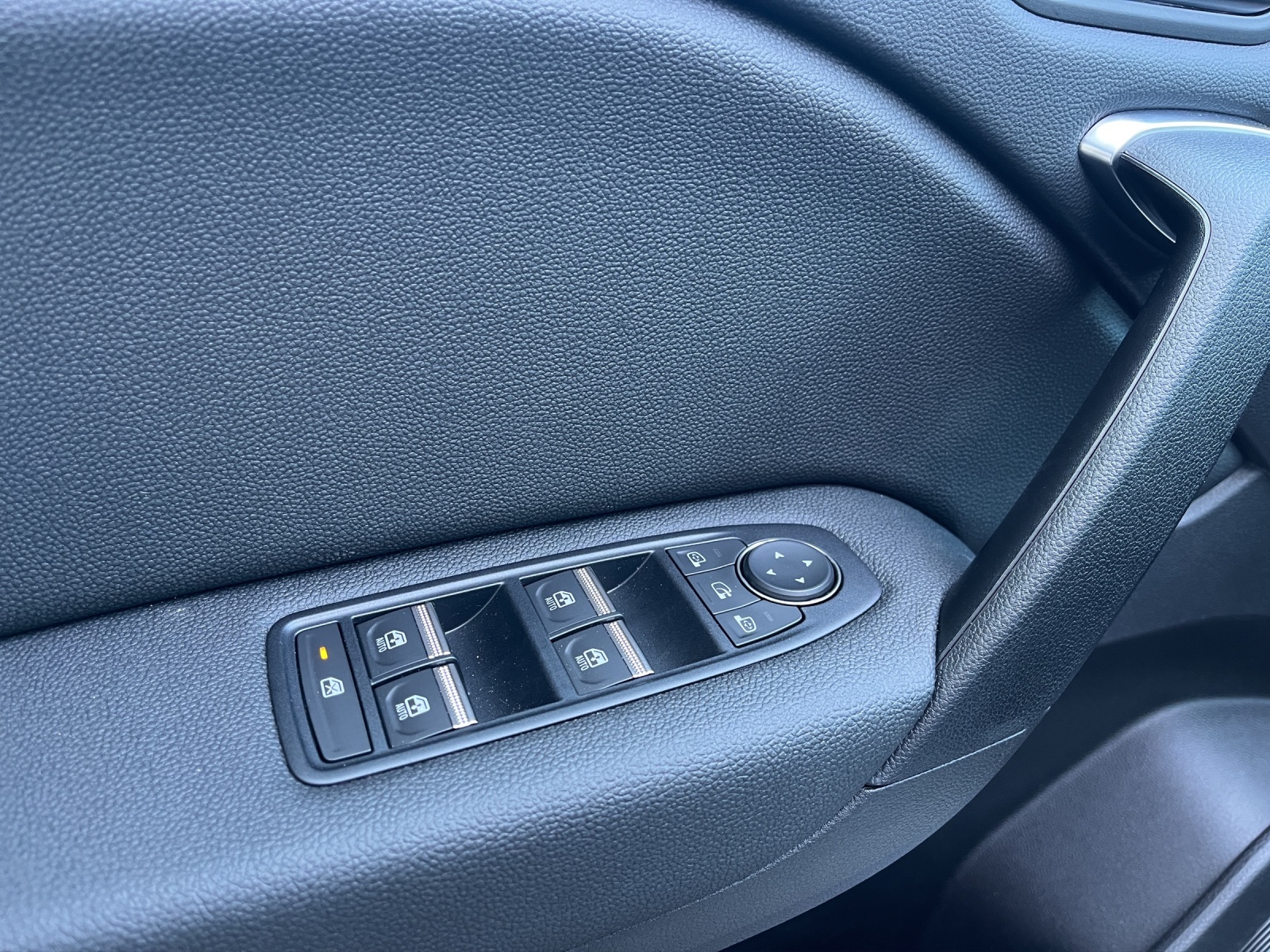 MITSUBISHI Grandis 1.8 HEV AT Intense-image-19