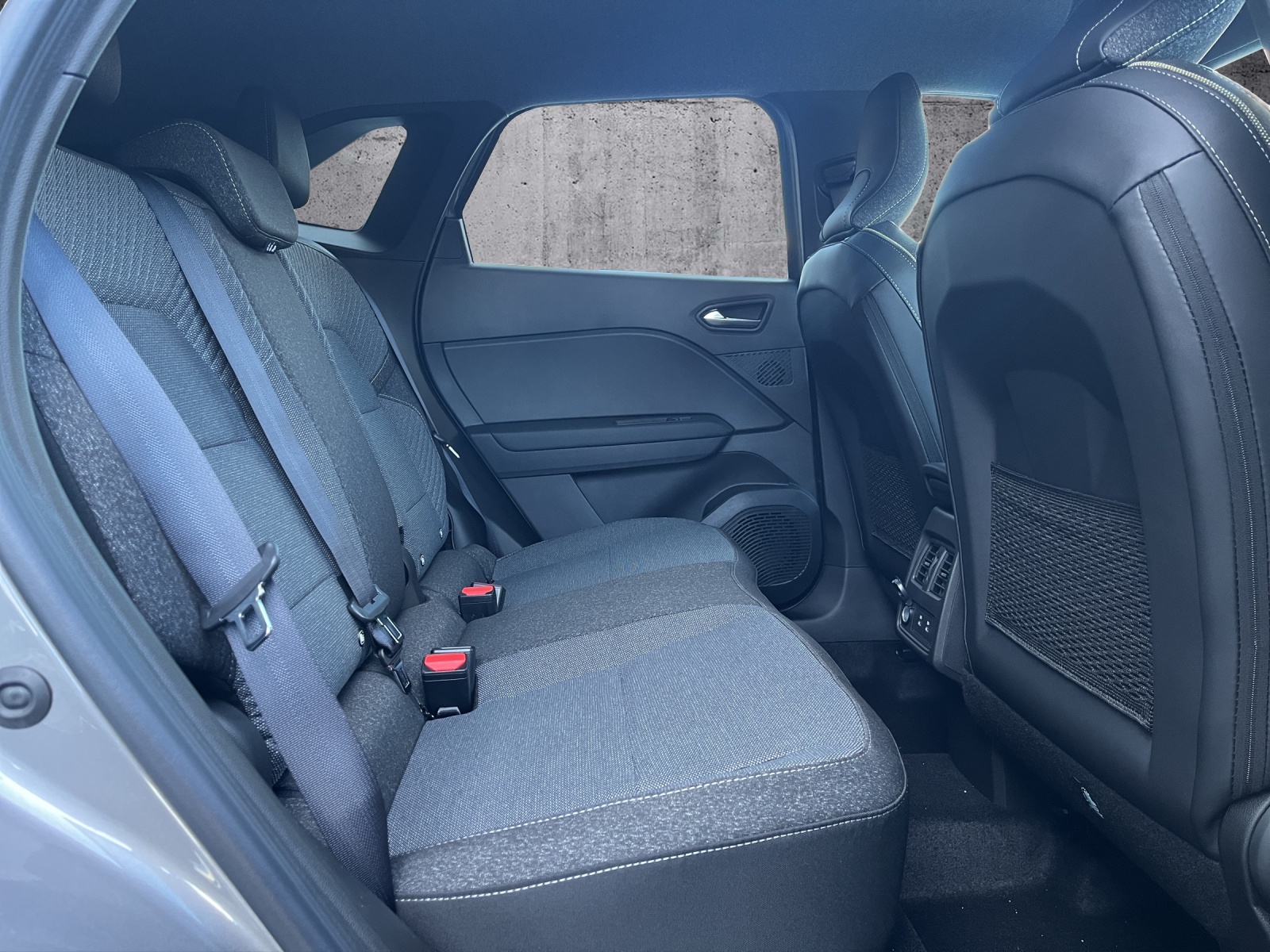 MITSUBISHI Grandis 1.8 HEV AT Intense-image-13