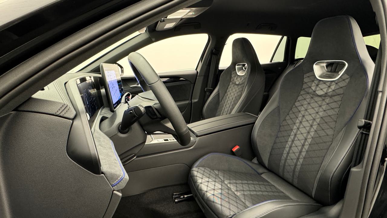 VW Passat Variant 2.0 TDI evo R-Line 4 Motion DSG-image-4